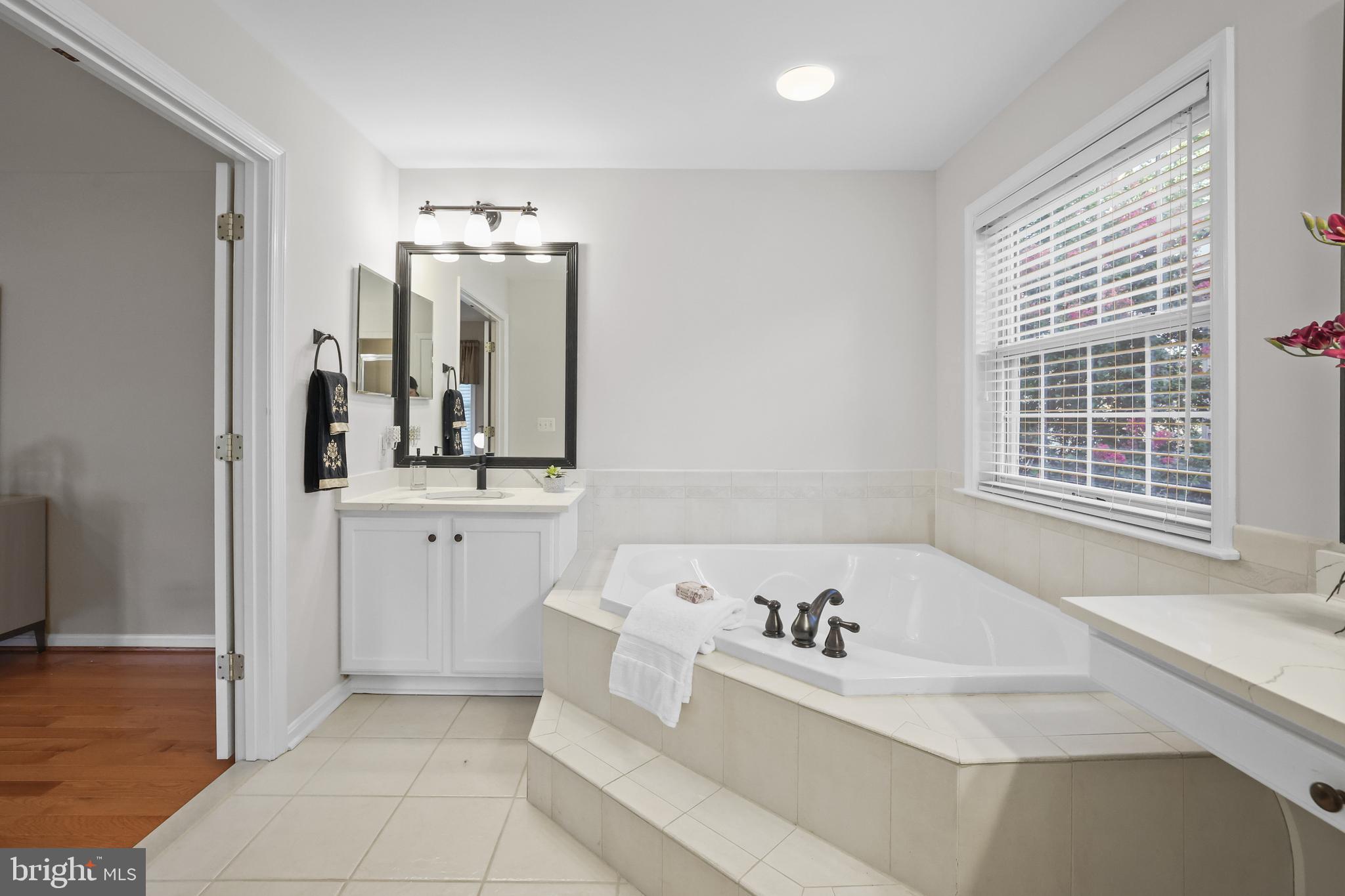 HIGHLAND OAKS - Residential