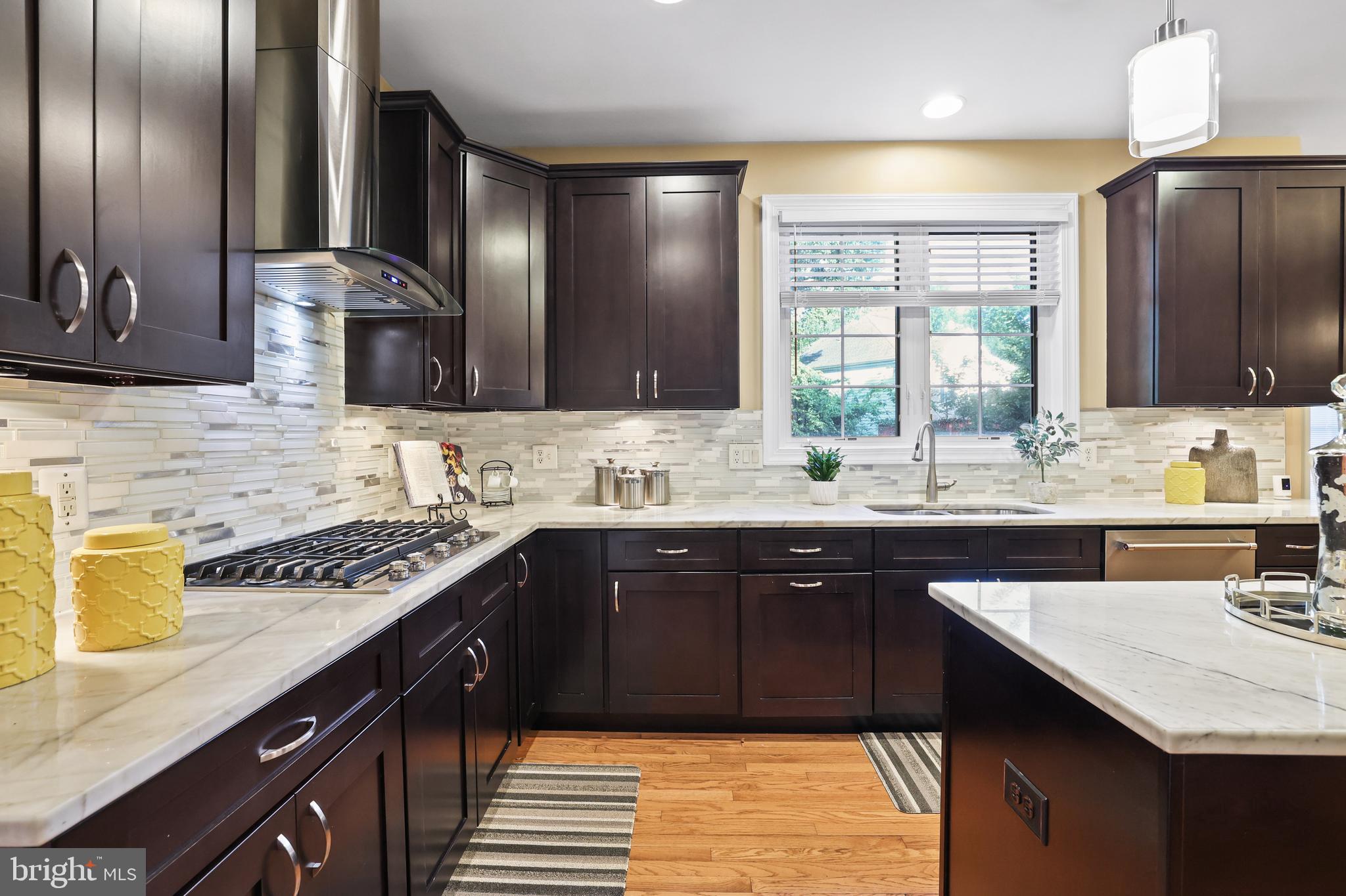 HIGHLAND OAKS - Residential