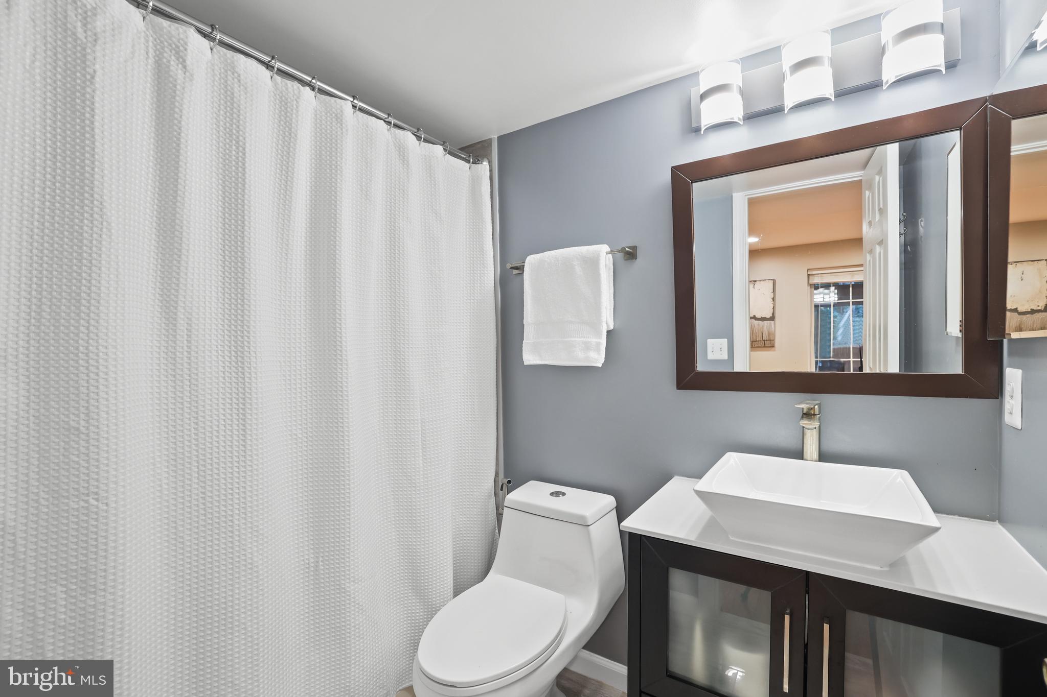 HIGHLAND OAKS - Residential