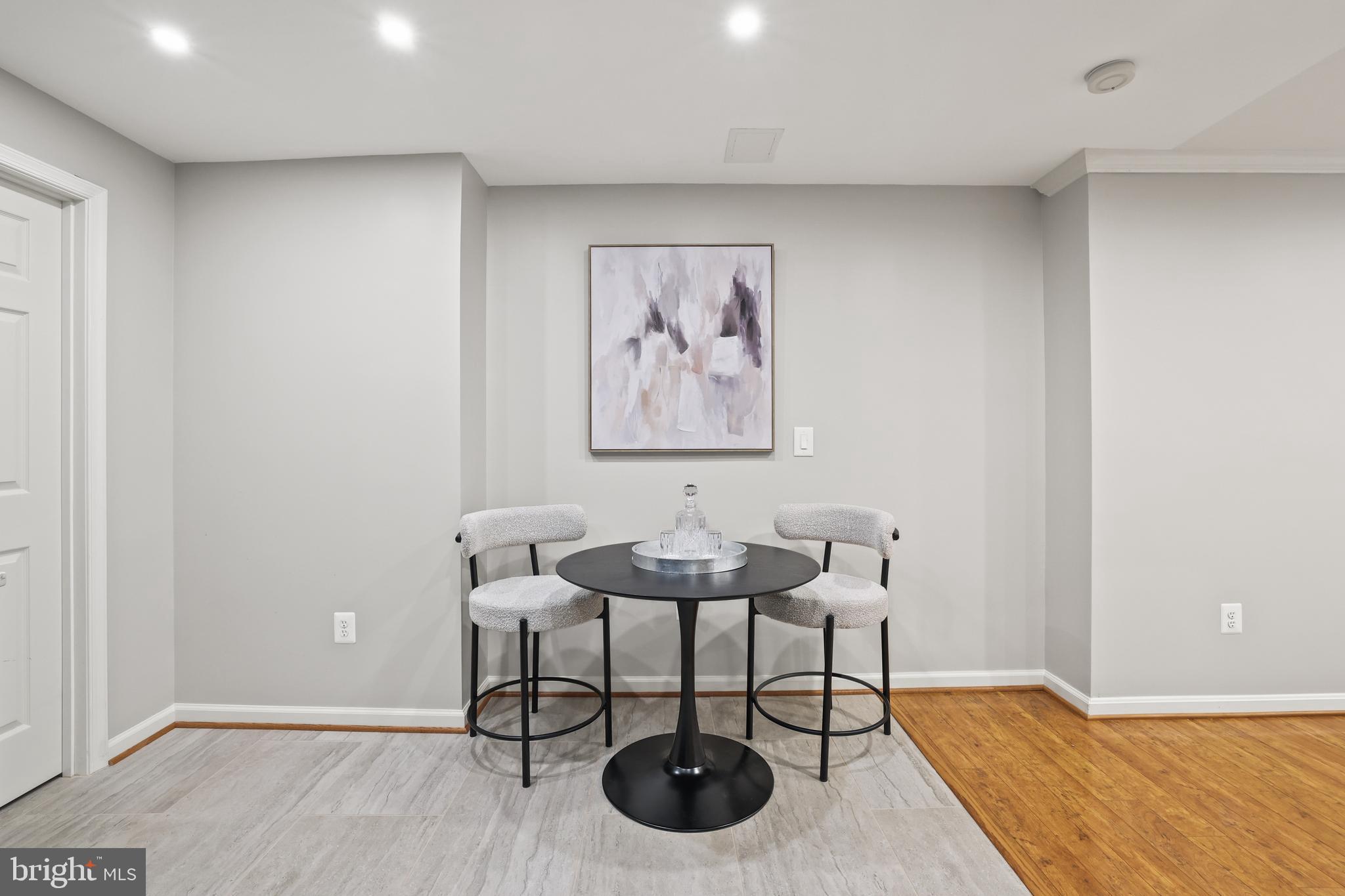 HIGHLAND OAKS - Residential