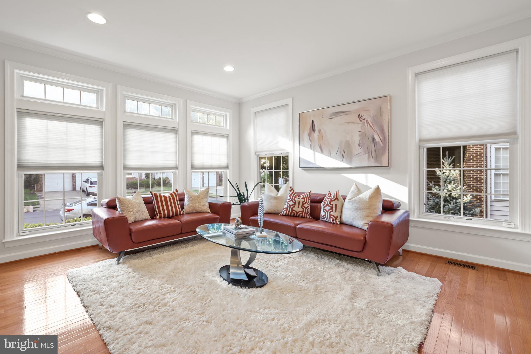 HIGHLAND OAKS - Residential