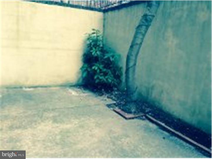GRADUATE HOSPITAL - Residential Lease