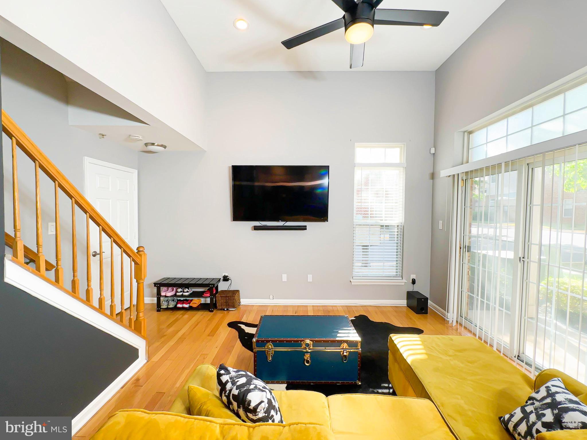 WOODVIEW VILLAGE WEST - Residential Lease