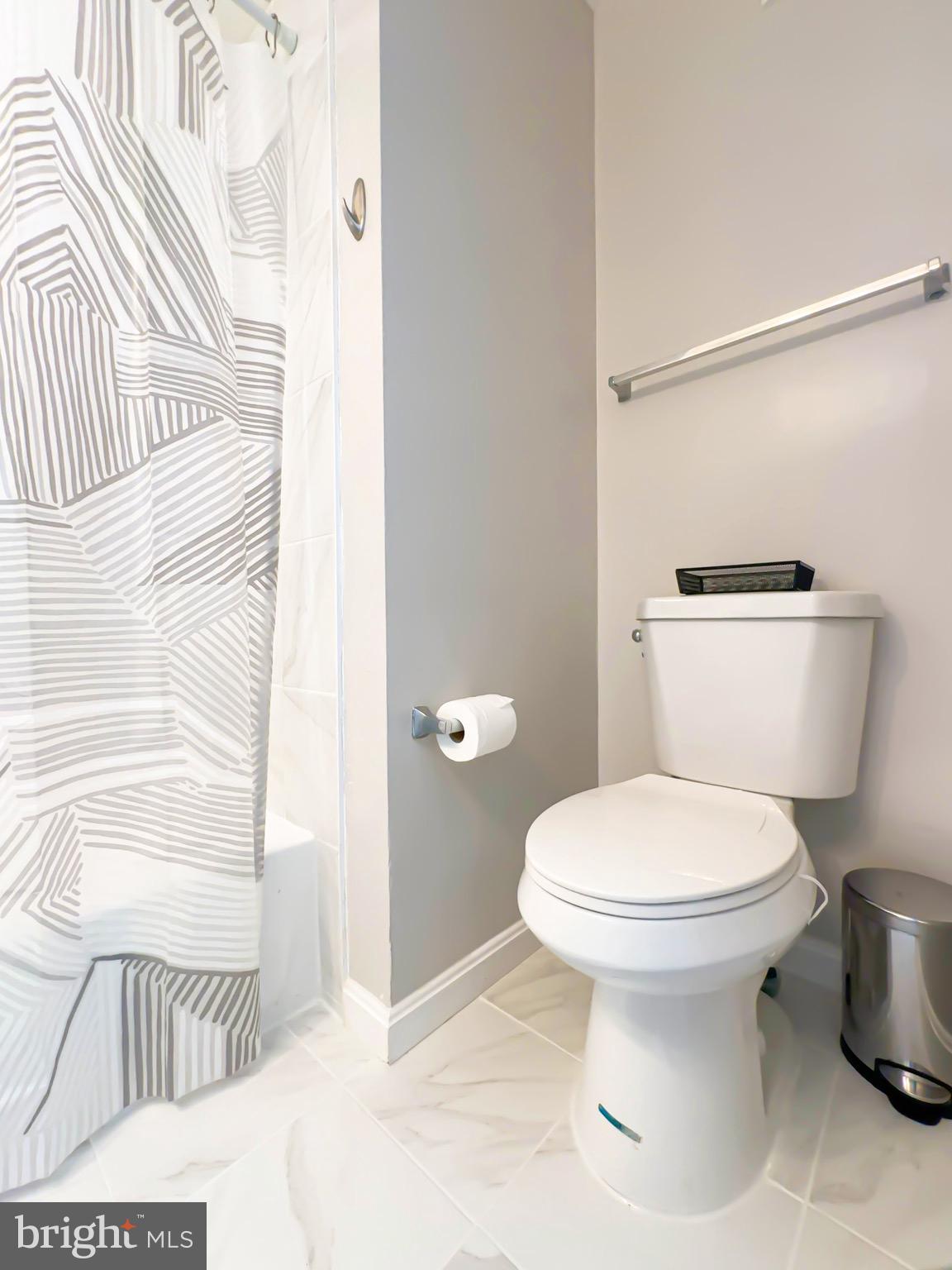 WOODVIEW VILLAGE WEST - Residential Lease