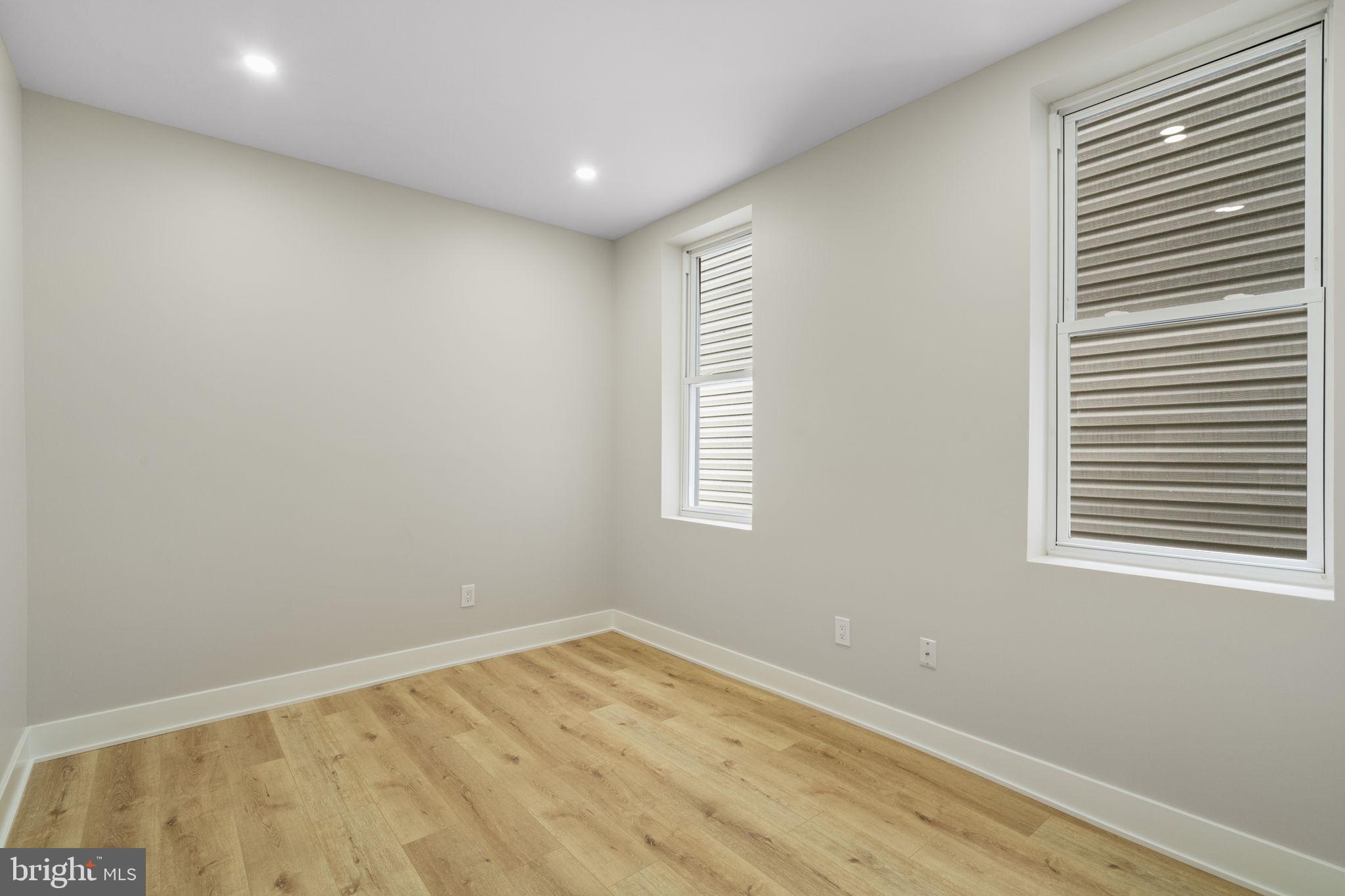 MANTUA - Residential