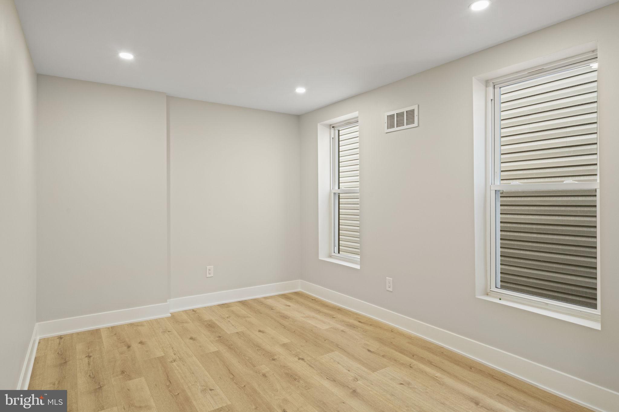 MANTUA - Residential