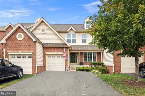 19595 ASPENDALE SQUARE ASHBURN VA 20147