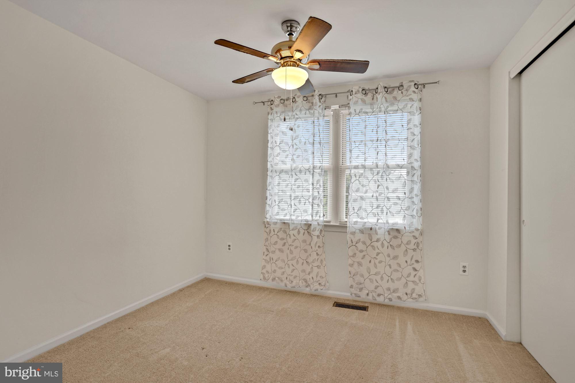 COUNTRYSIDE - Residential Lease