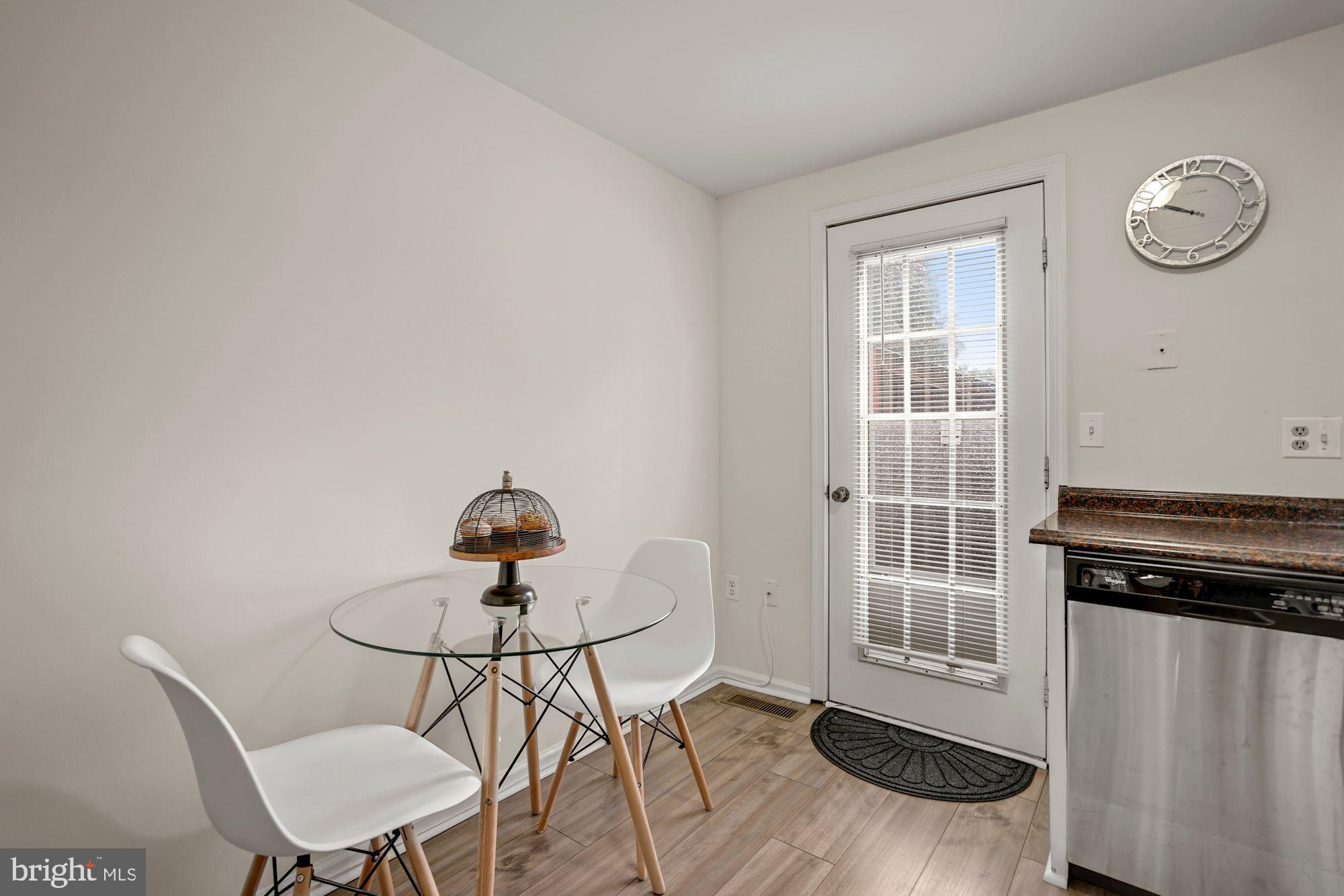 COUNTRYSIDE - Residential Lease