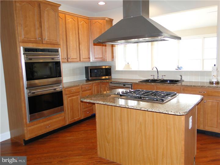 VALLEY FORGE WOODS - Residential