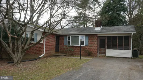6726 Pine Drive, Columbia, MD MLS: MDHW2049340