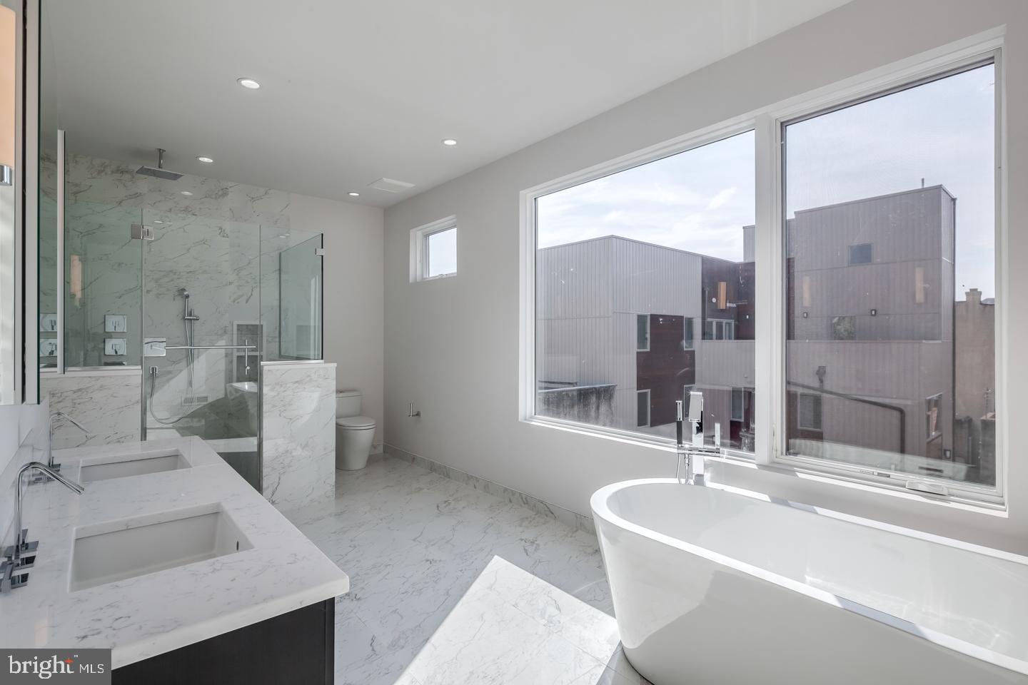 BELLA VISTA - Residential