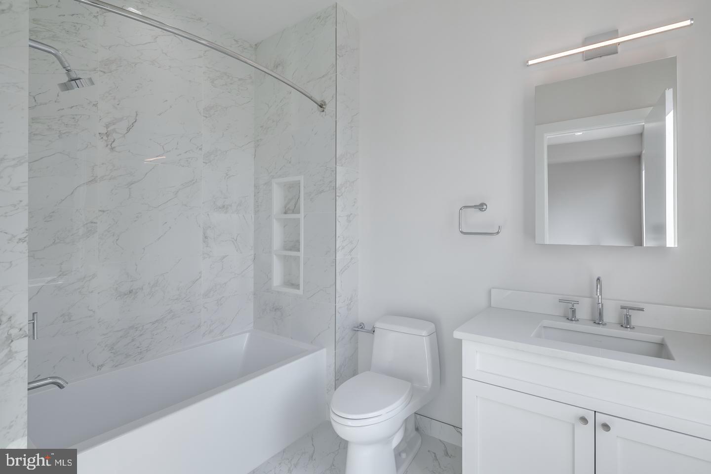 BELLA VISTA - Residential