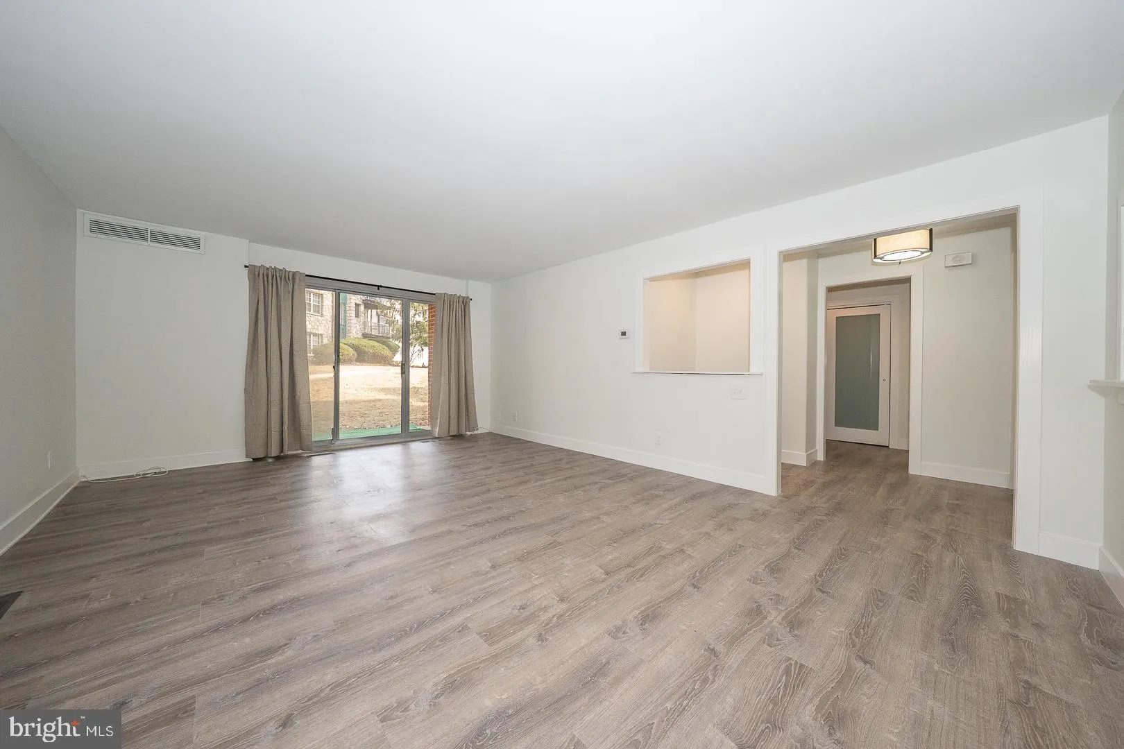 Wayne, Pennsylvania 19087, United States, 1 Bedroom Bedrooms, ,1 BathroomBathrooms,Residential,Contingent,78476