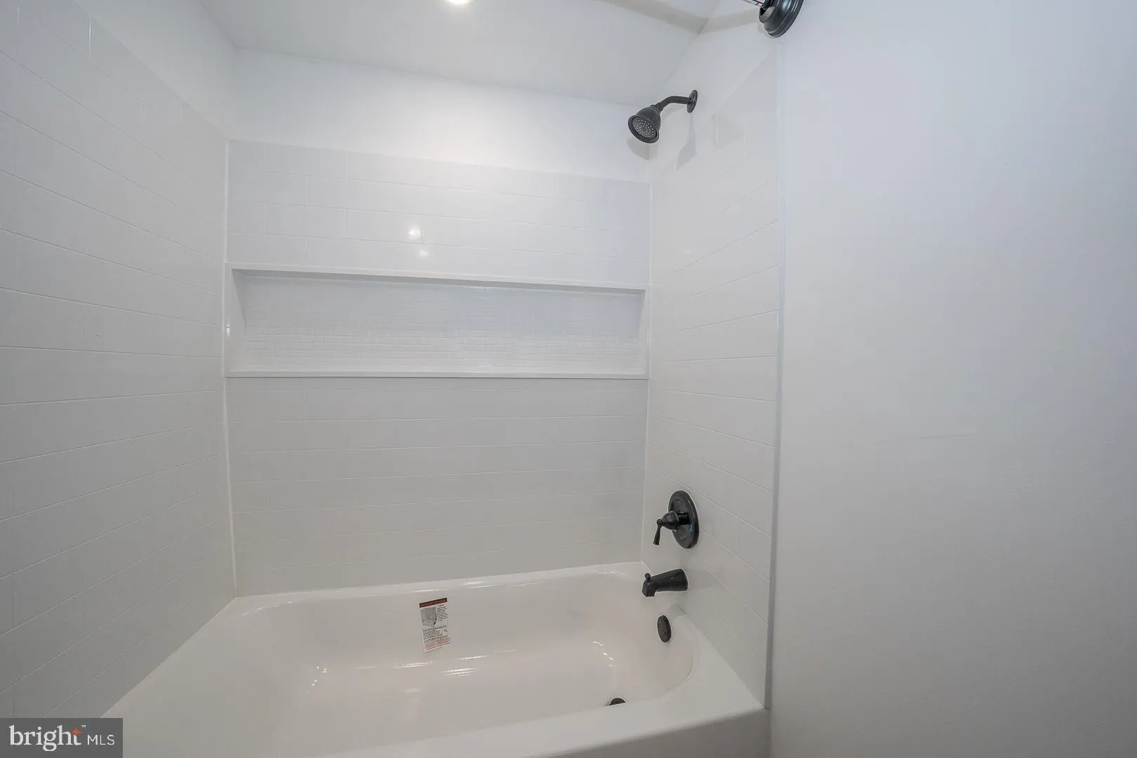 Wayne, Pennsylvania 19087, United States, 1 Bedroom Bedrooms, ,1 BathroomBathrooms,Residential,Contingent,78476