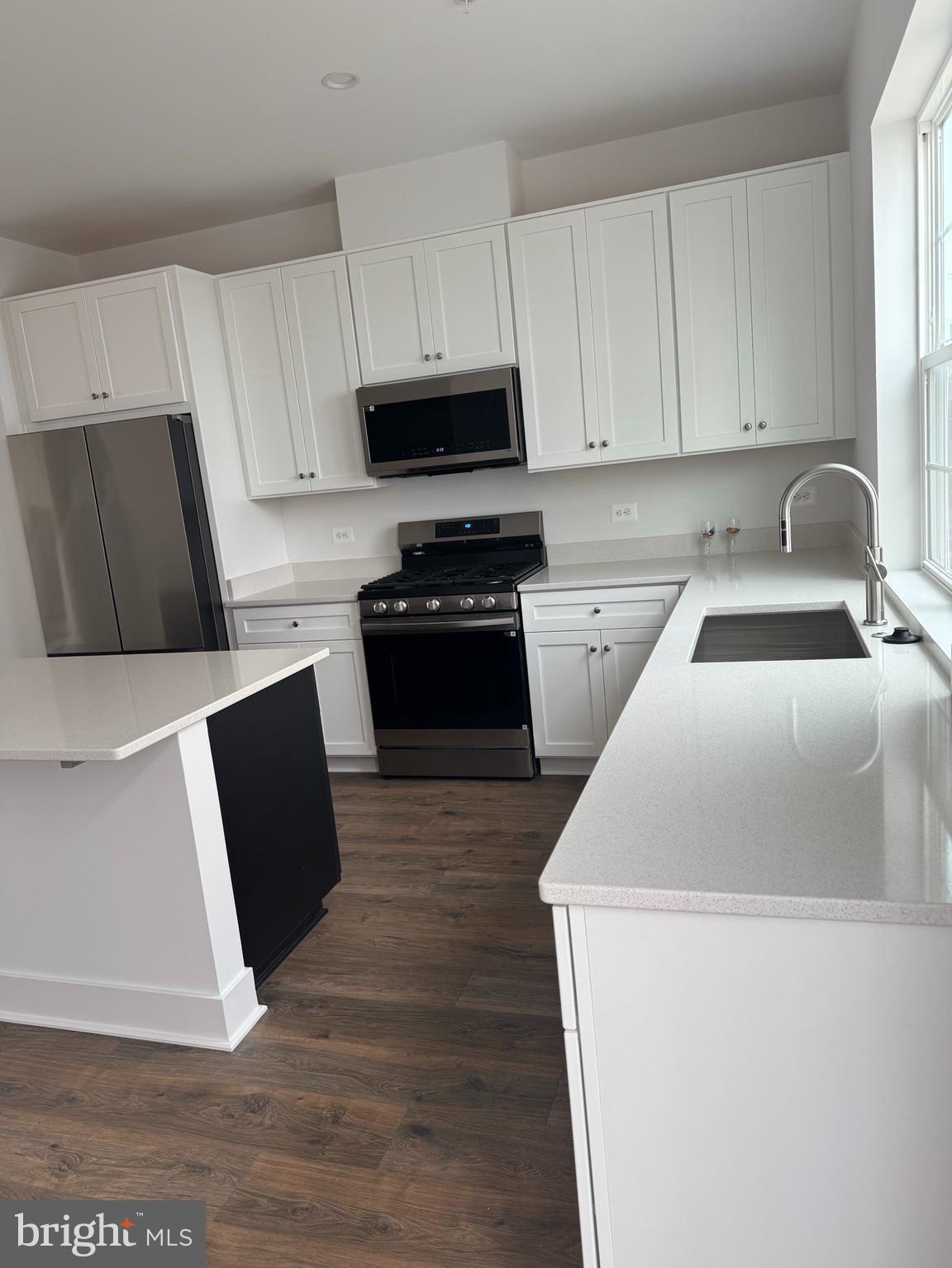 FARMSTEAD DISTRICT - Residential Lease