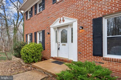 16048 FAIRWAY DRIVE DUMFRIES VA 22025