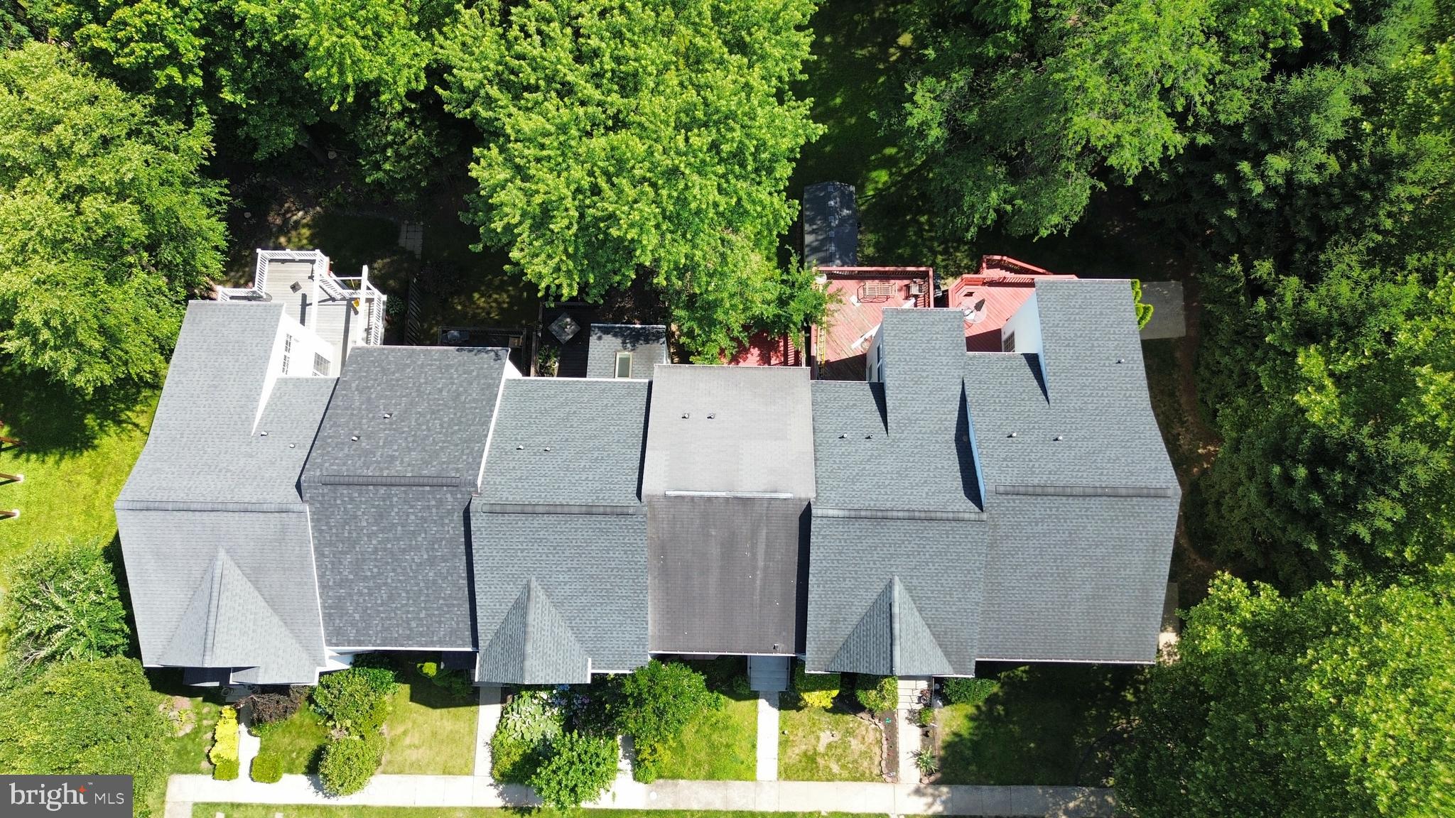 COLLEGE - Residential