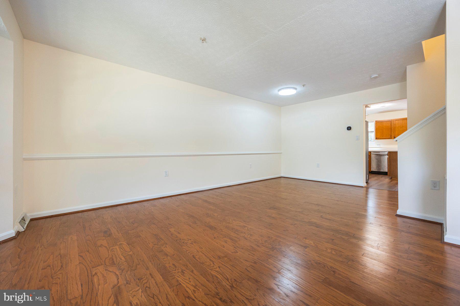 COLLEGE - Residential