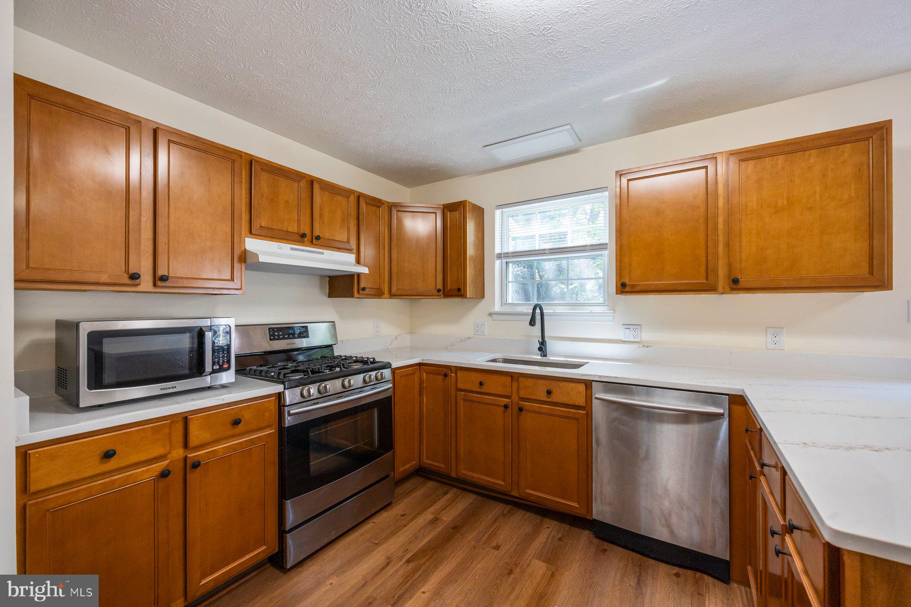 COLLEGE - Residential