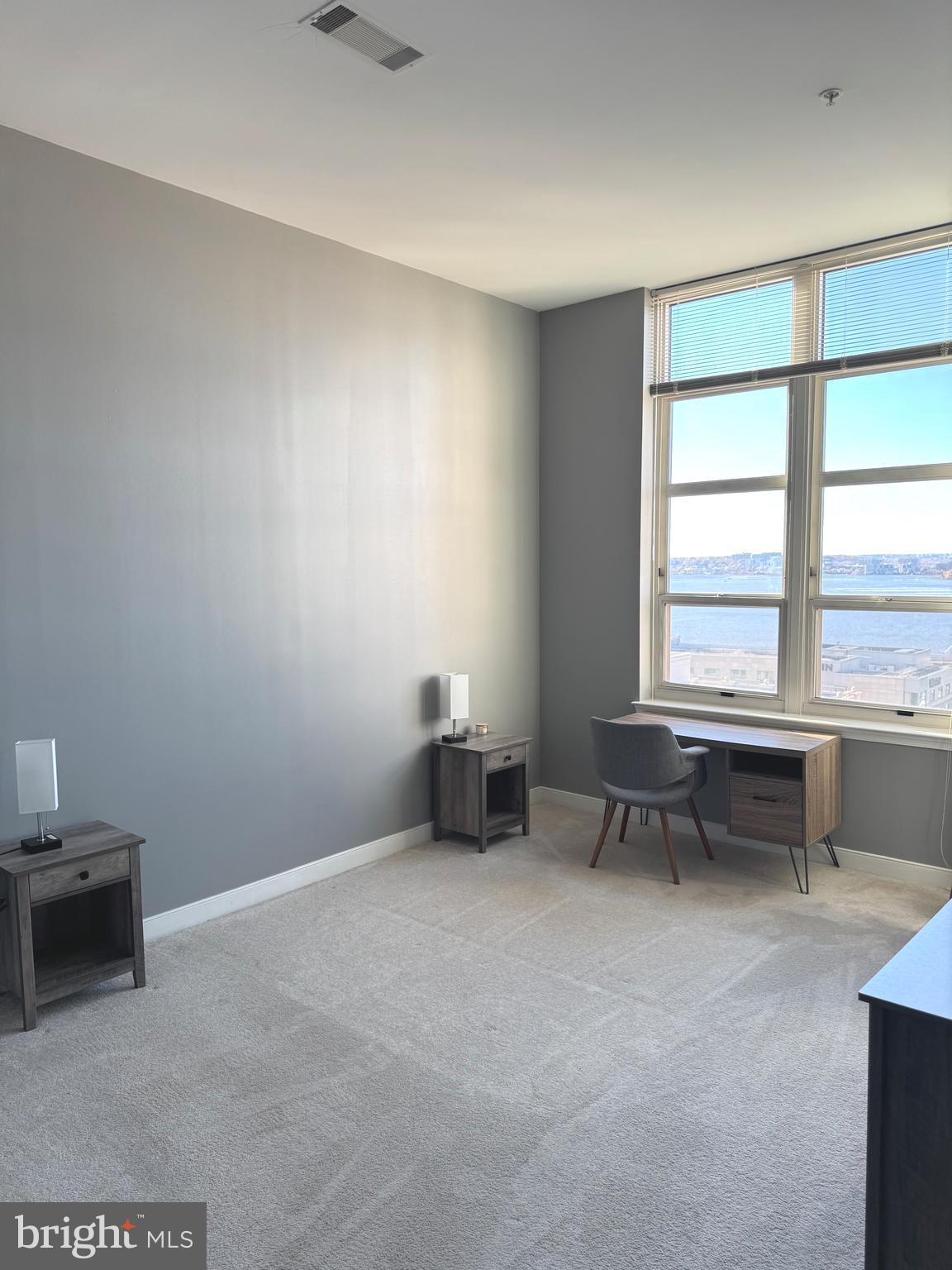 NATIONAL HARBOR - Residential Lease