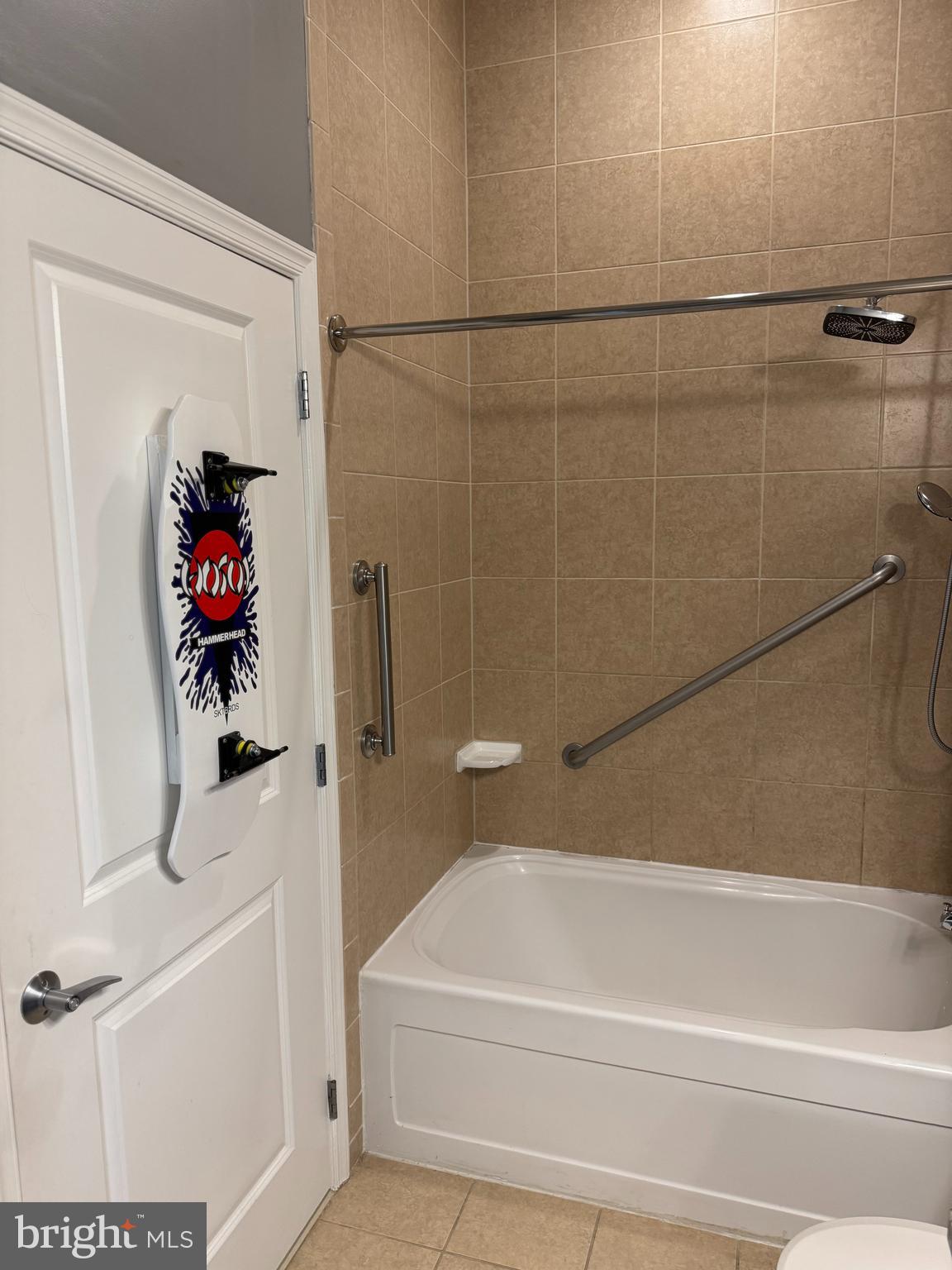 NATIONAL HARBOR - Residential Lease