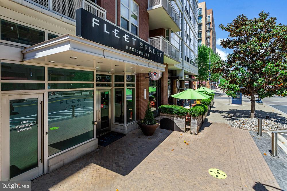 NATIONAL HARBOR - Residential Lease