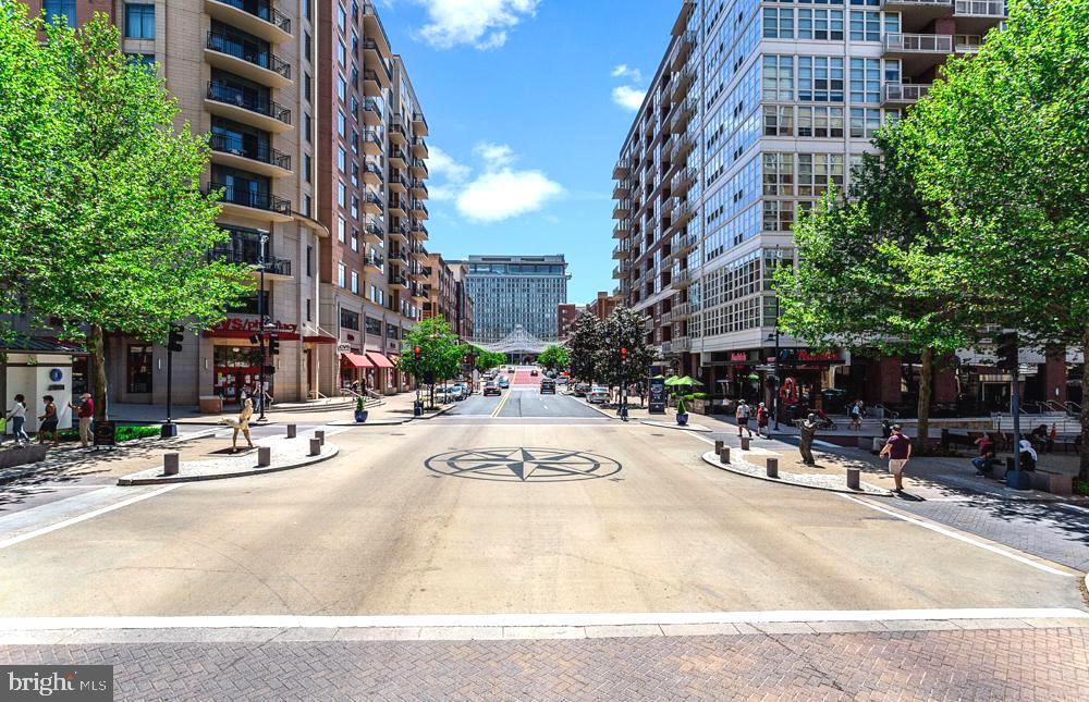 NATIONAL HARBOR - Residential Lease