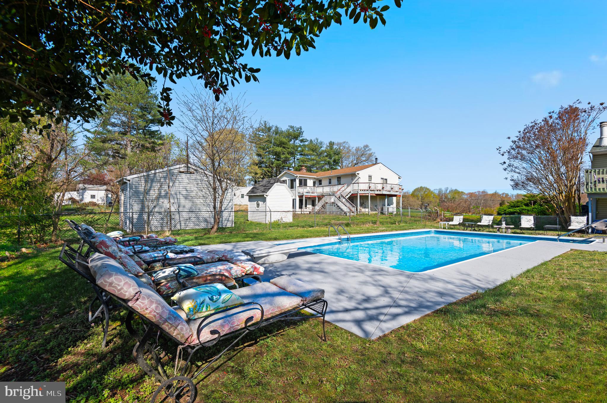 1350 JEWELL ROAD