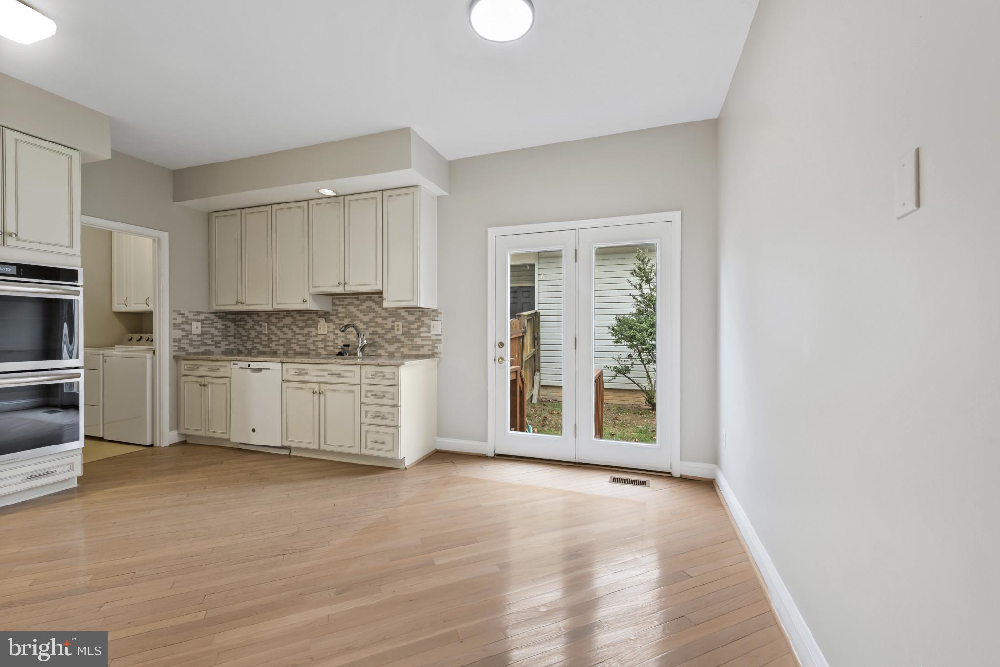 HOPKINS - Residential