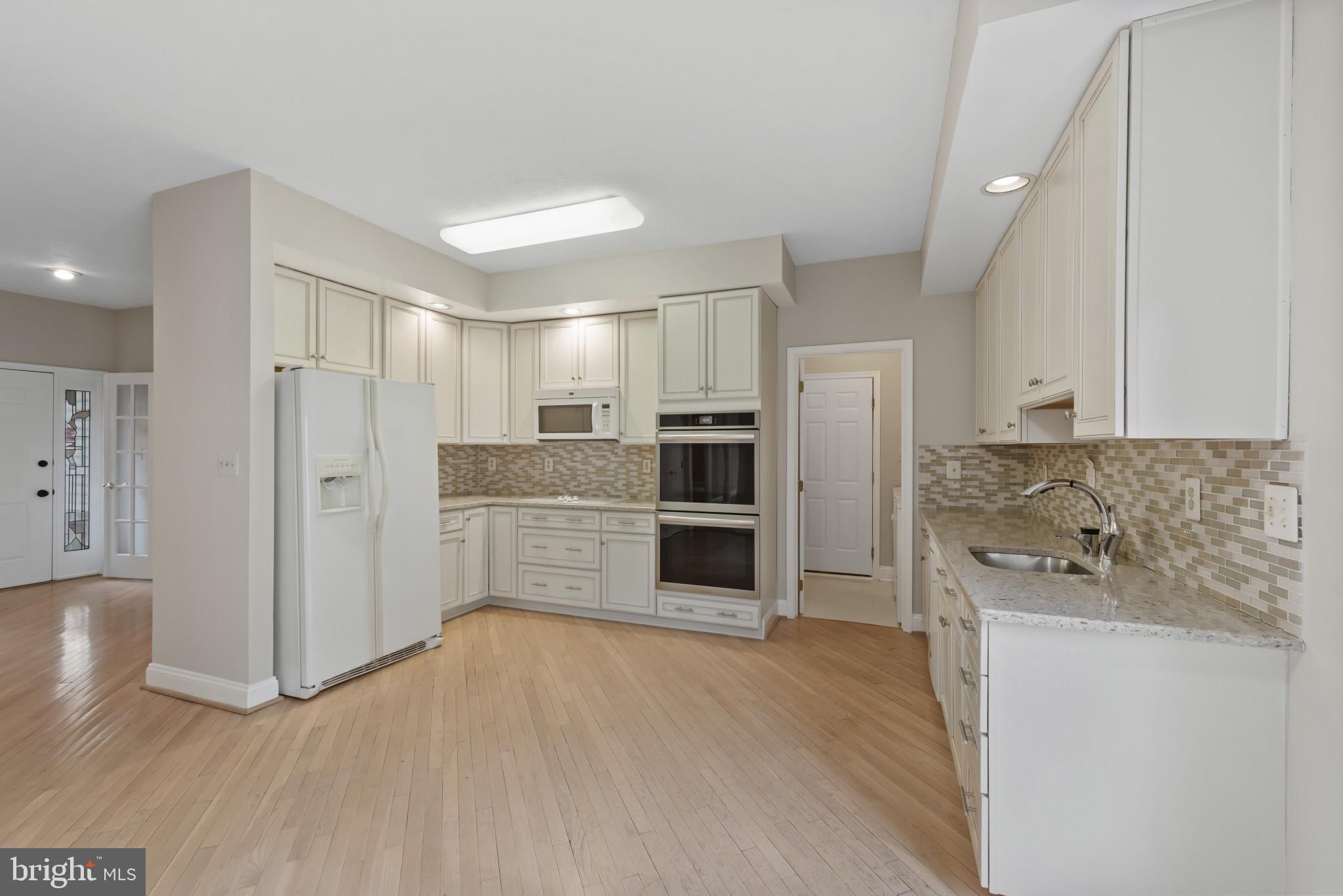 HOPKINS - Residential