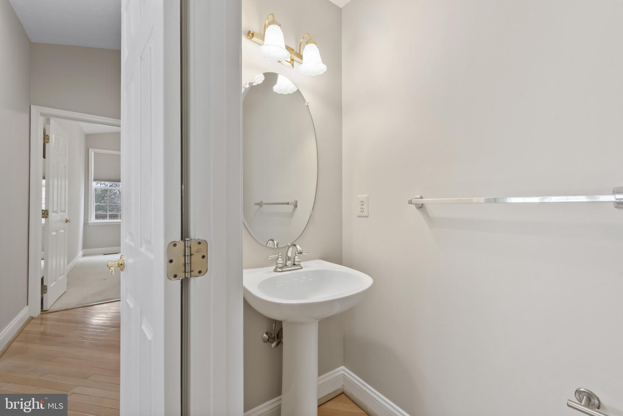 HOPKINS - Residential