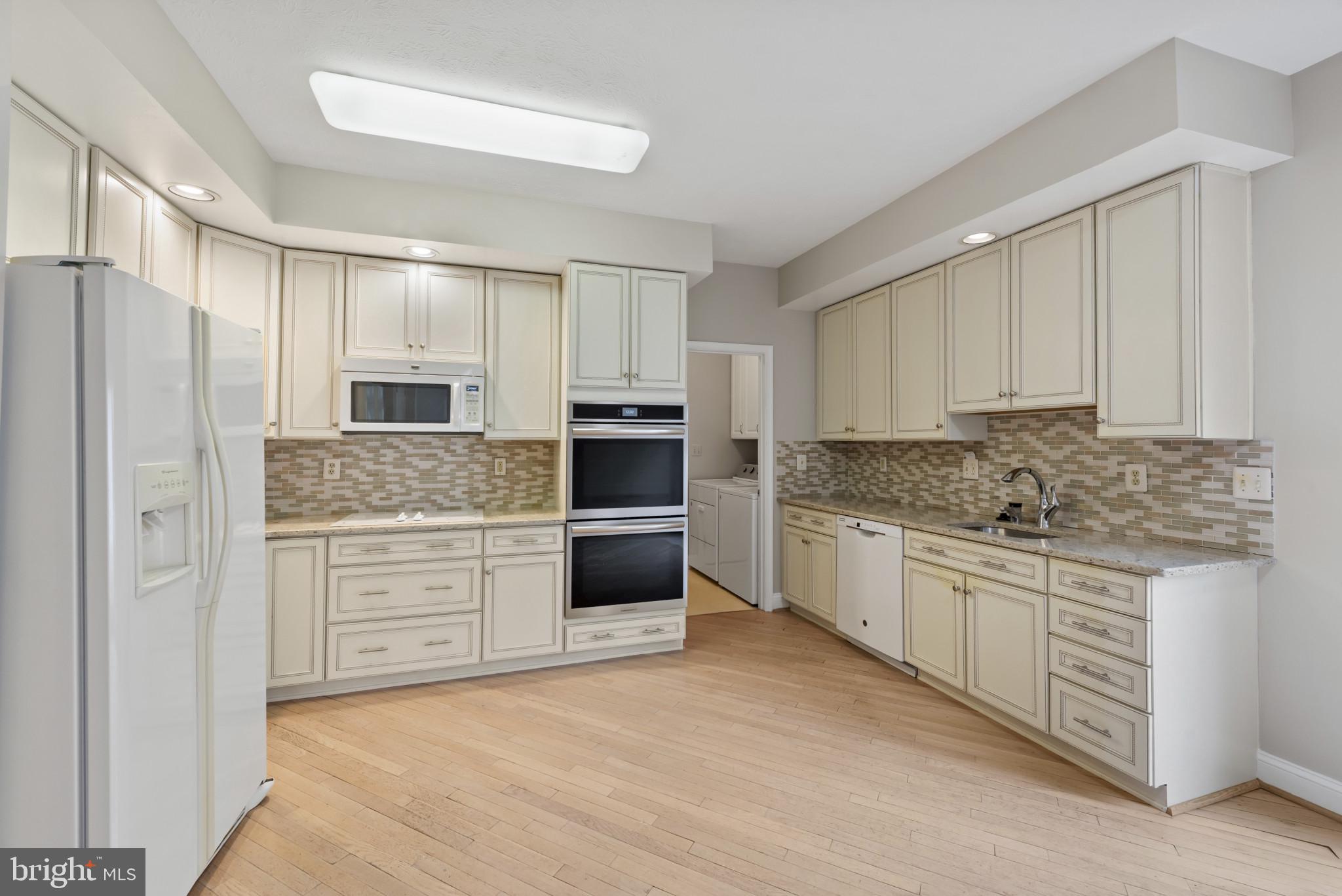 HOPKINS - Residential