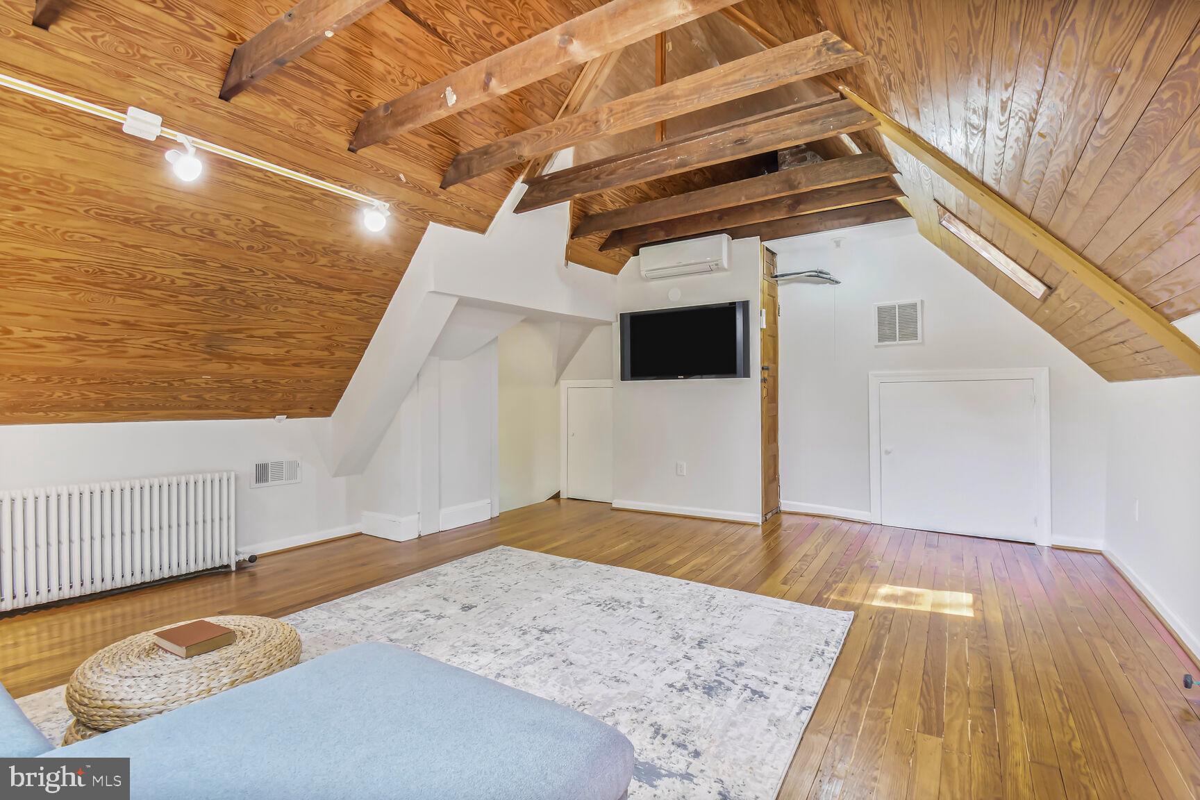 TAKOMA PARK - Residential