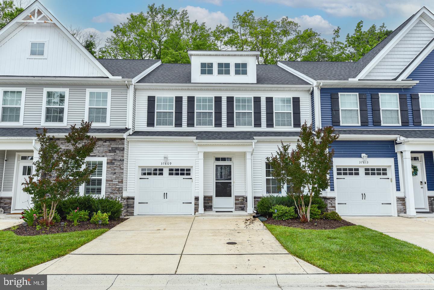 37809 GREEN LEAF LANE