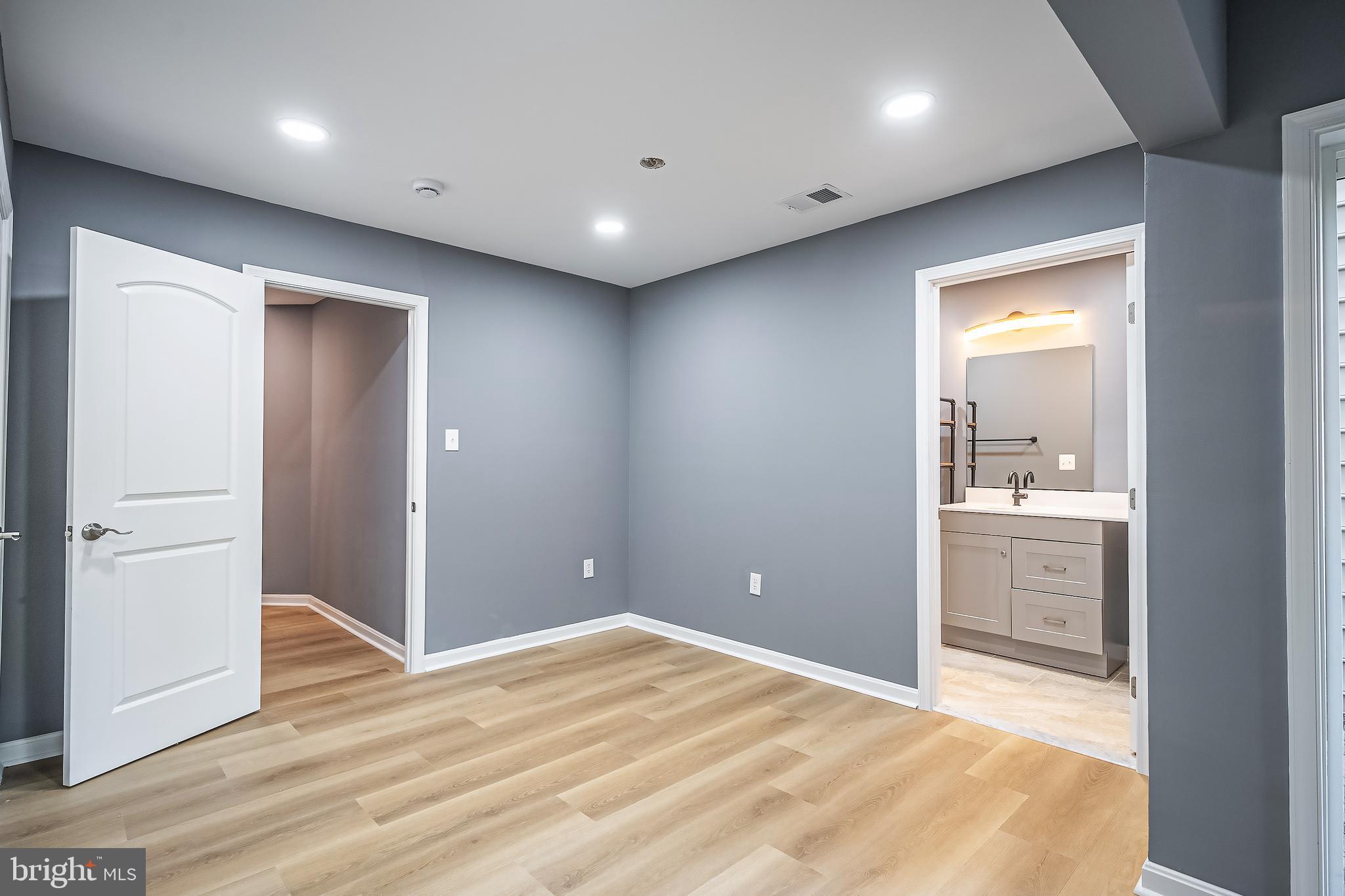 WALNEY VILLAGE - Residential Lease