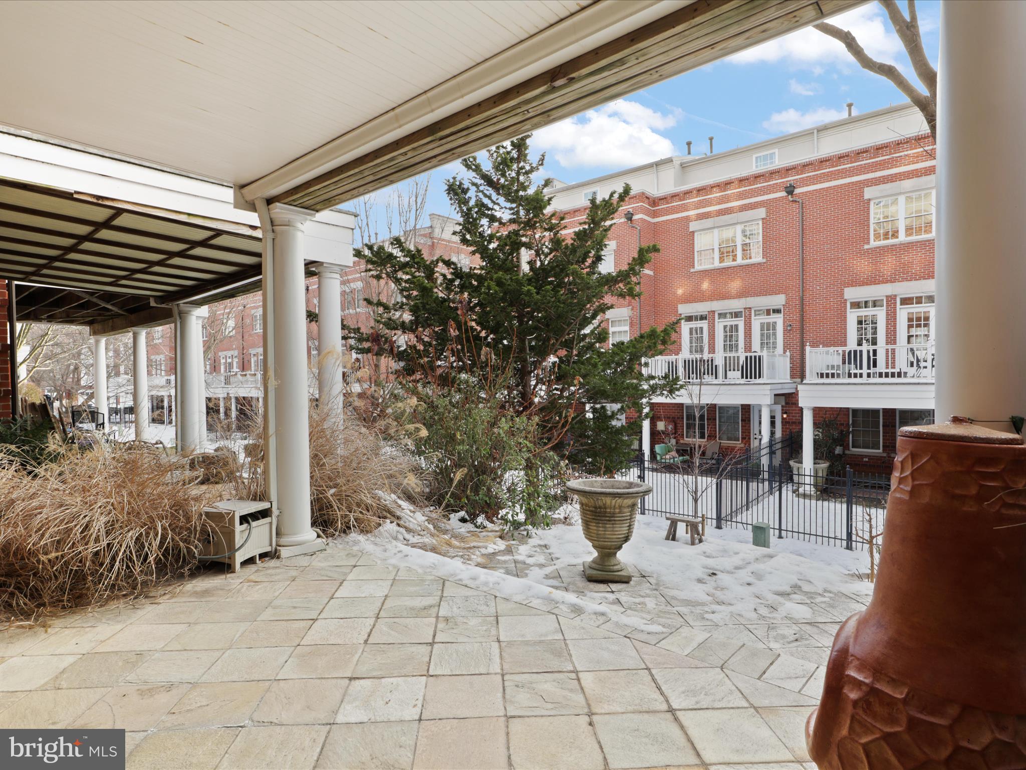 WEST MARKET - Residential