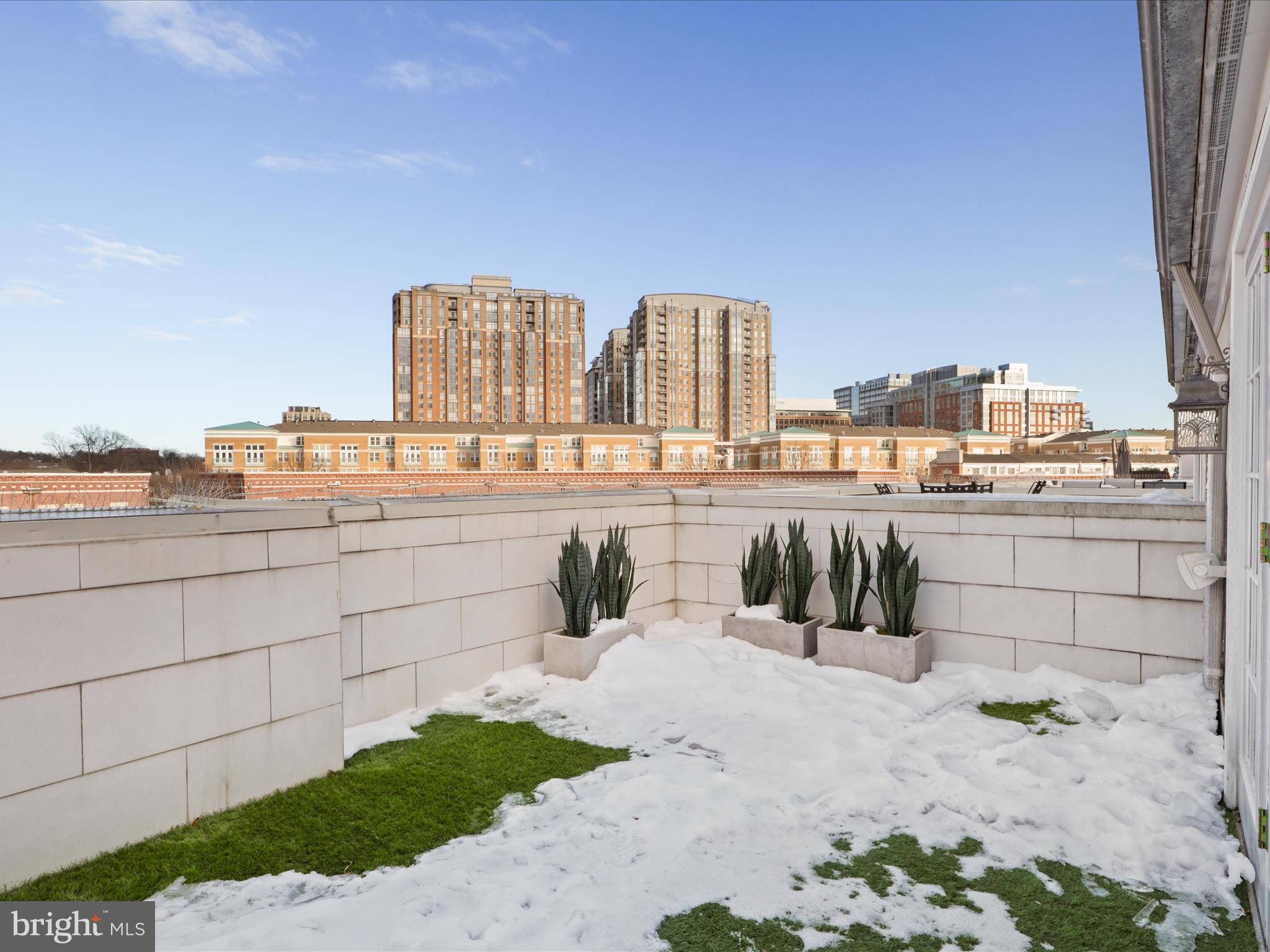 WEST MARKET - Residential