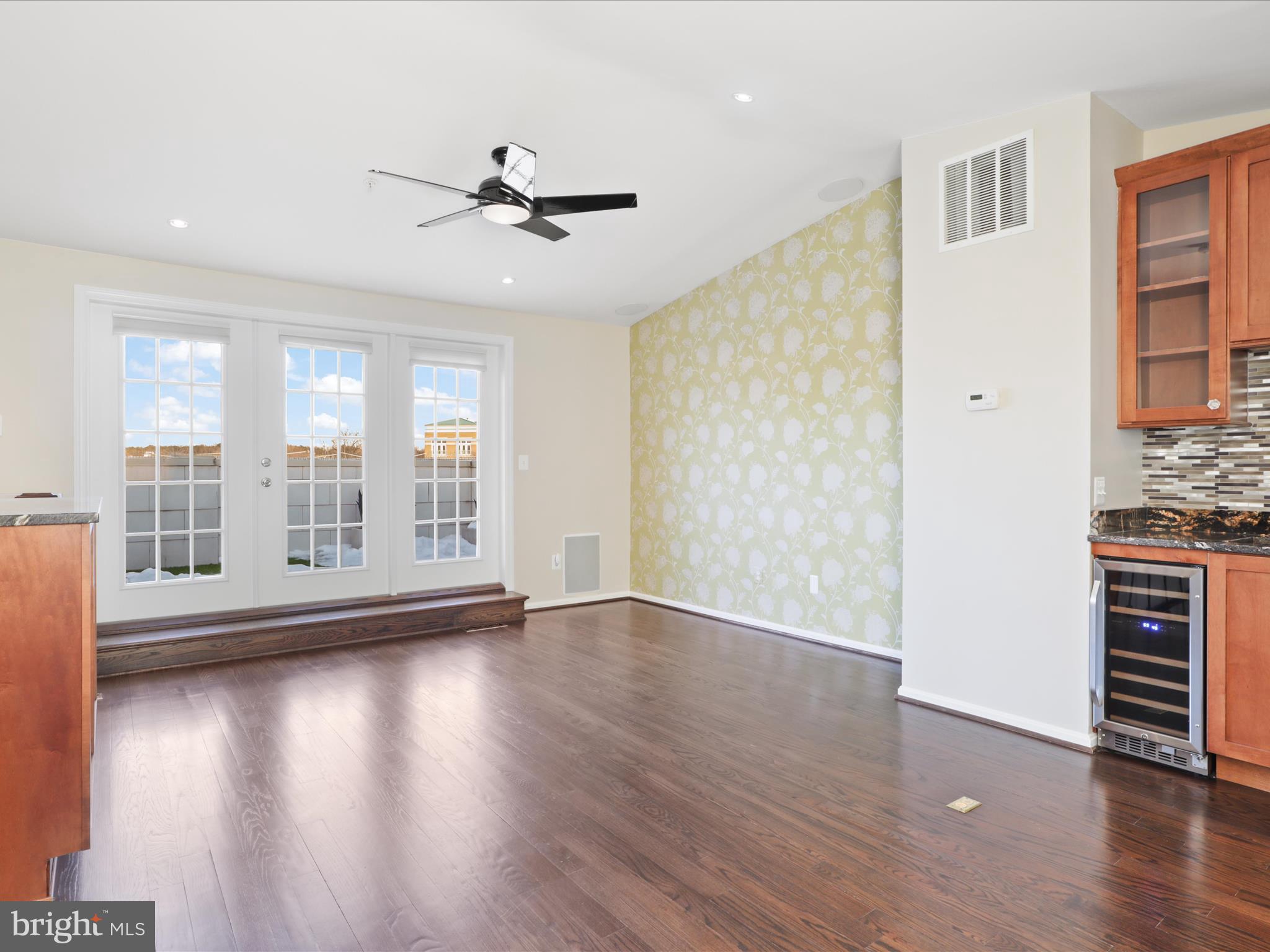 WEST MARKET - Residential