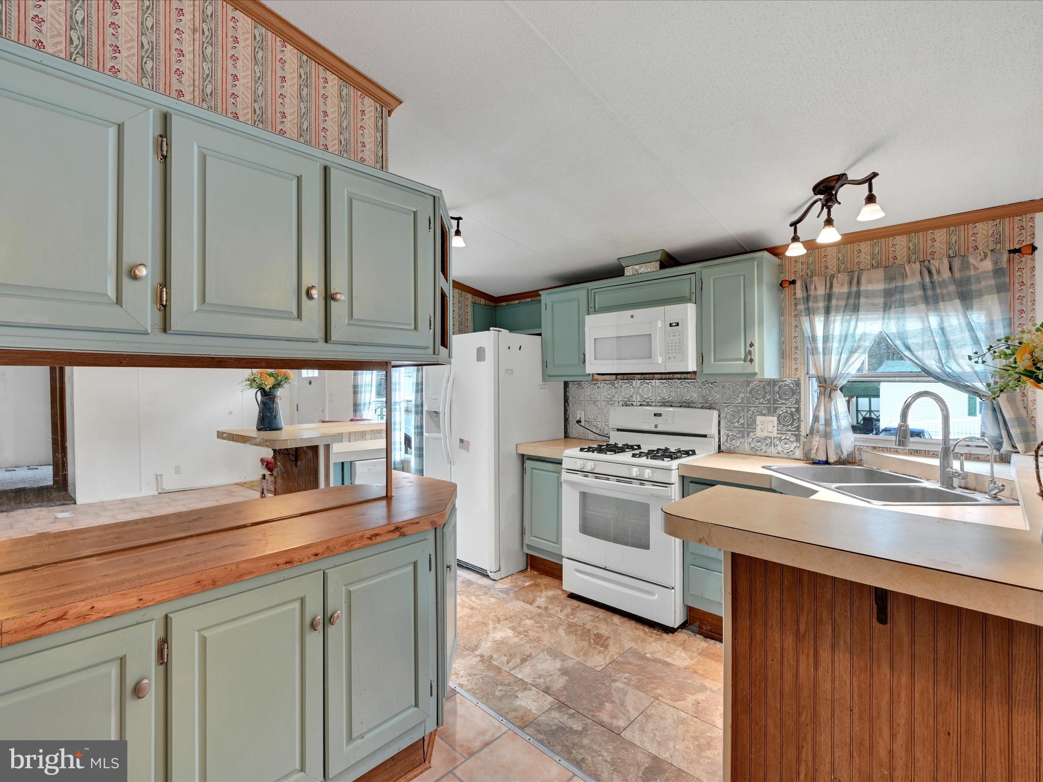 THE PINES AT WEST PENN - Residential