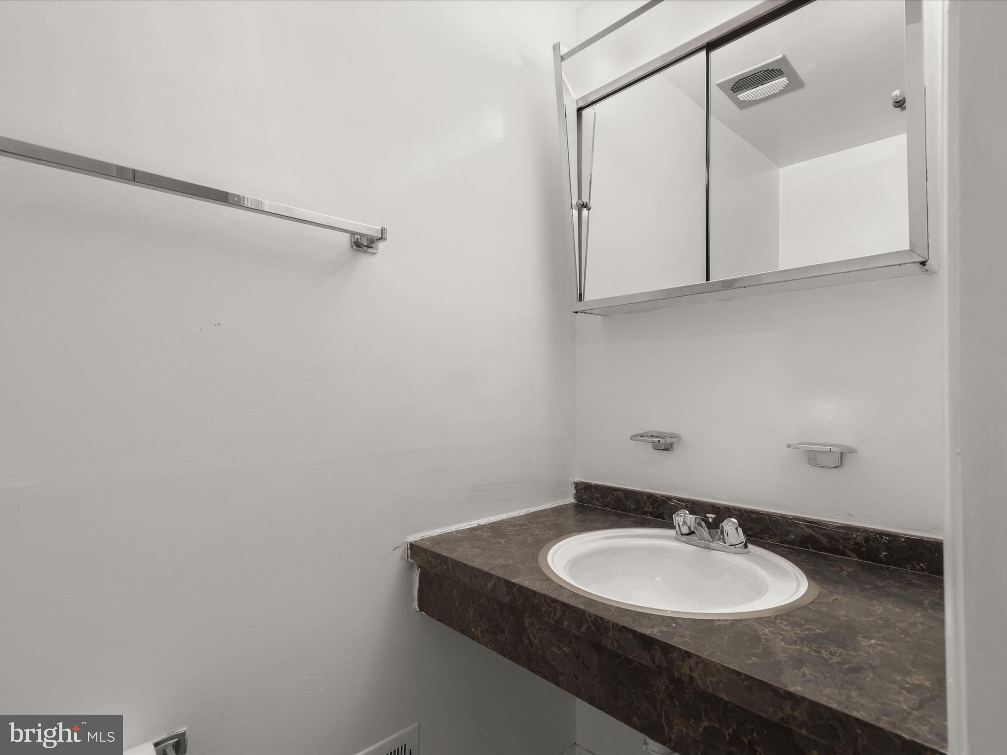 WHEATON TOWNE - Residential