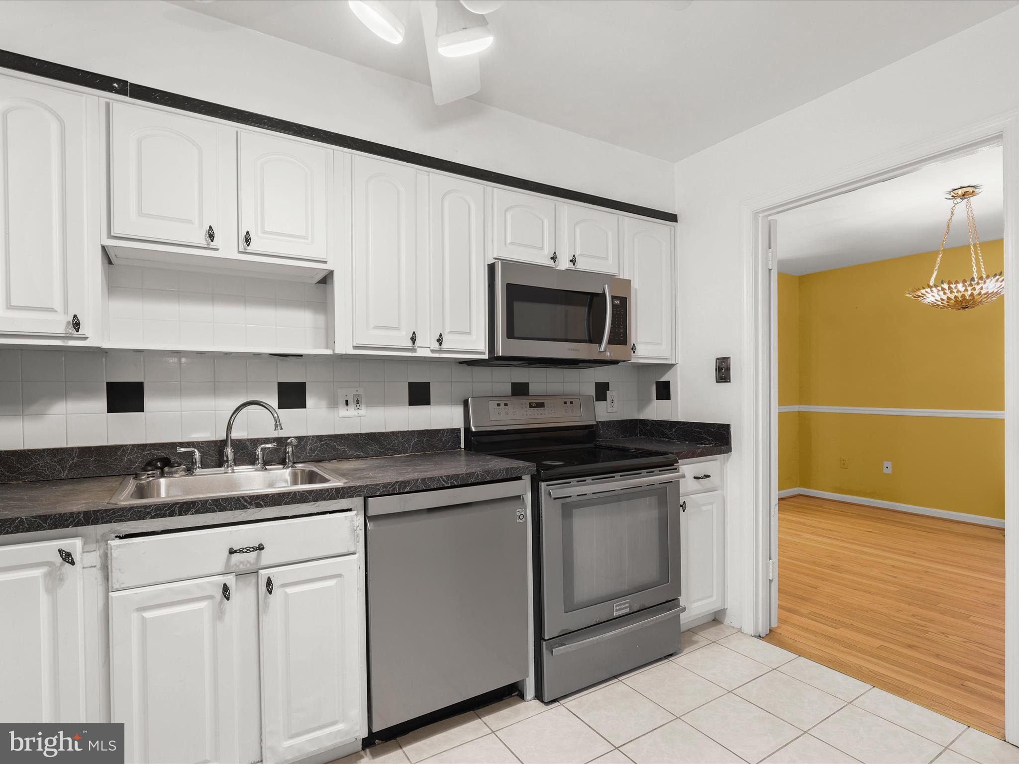 WHEATON TOWNE - Residential