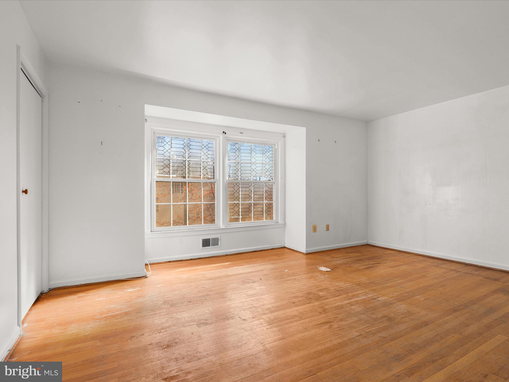 WHEATON TOWNE - Residential