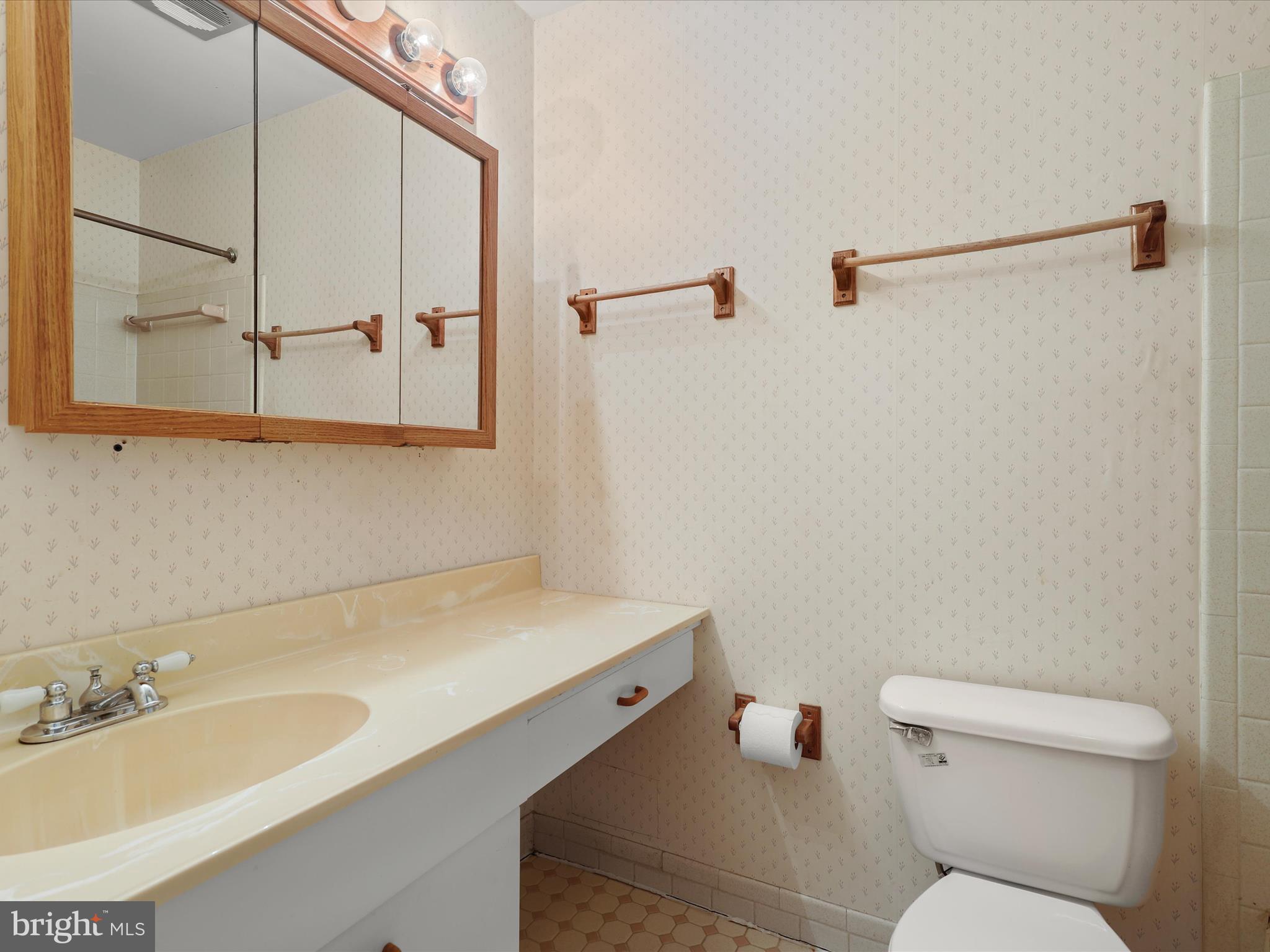 WHEATON TOWNE - Residential