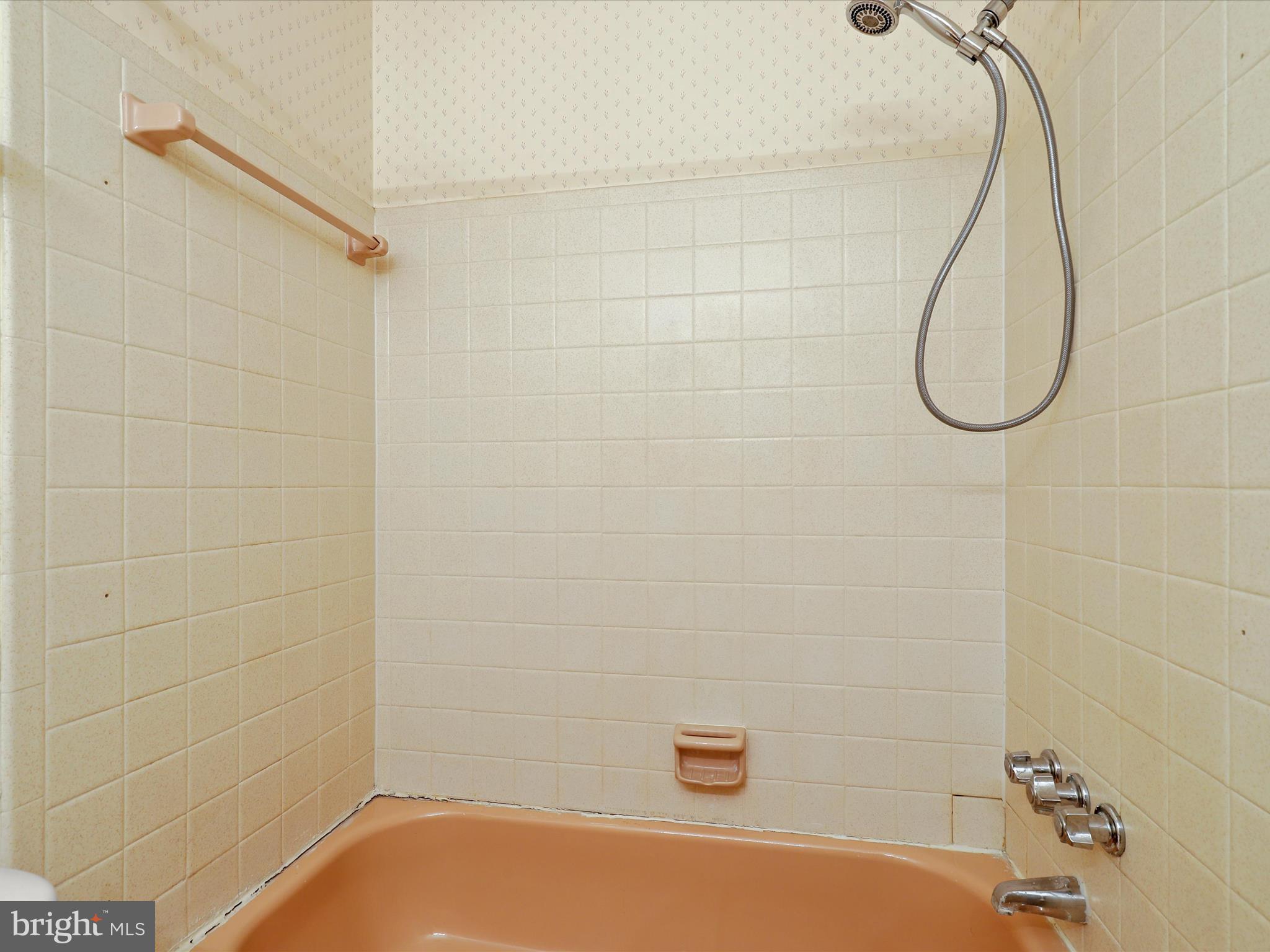 WHEATON TOWNE - Residential