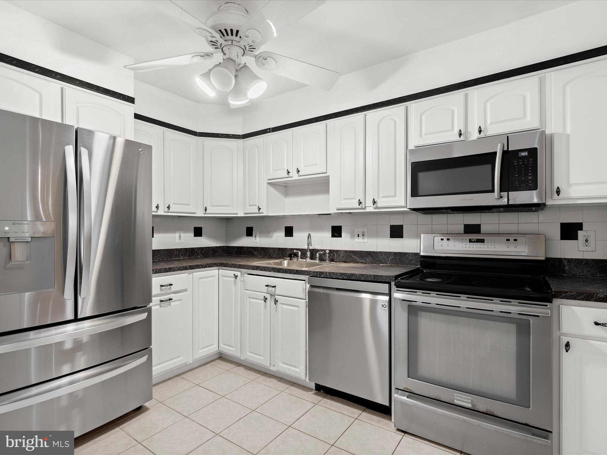 WHEATON TOWNE - Residential