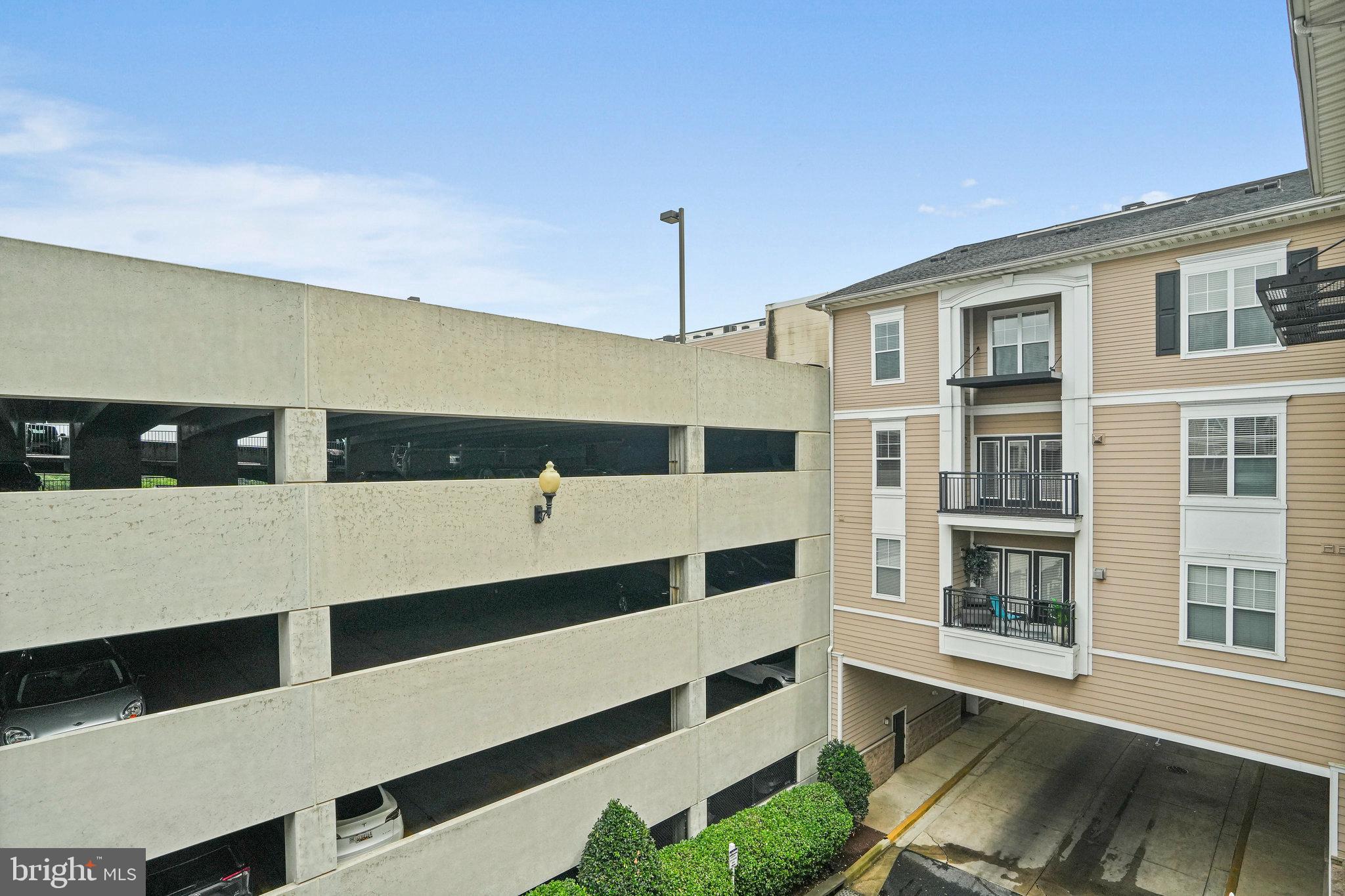 FITZ AT ROCKVILLE TOWN C - Residential Lease