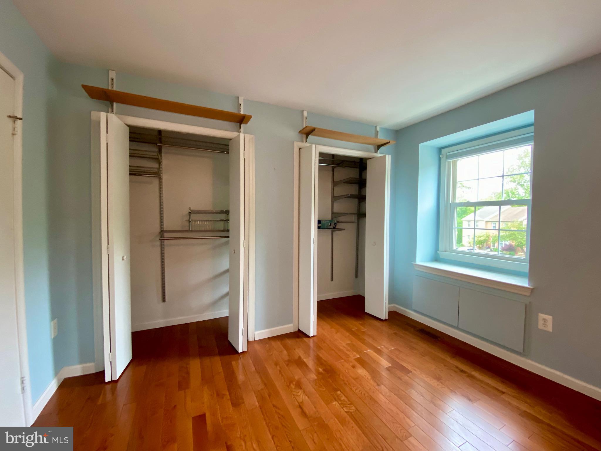 LAKEPOINTE - Residential