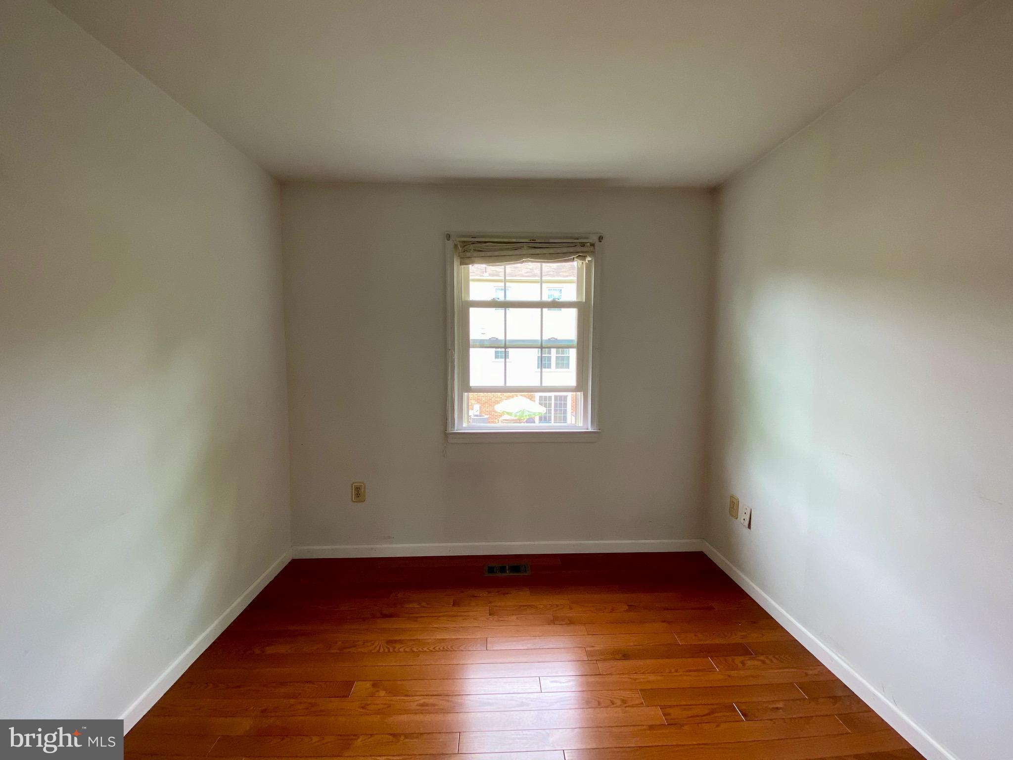 LAKEPOINTE - Residential