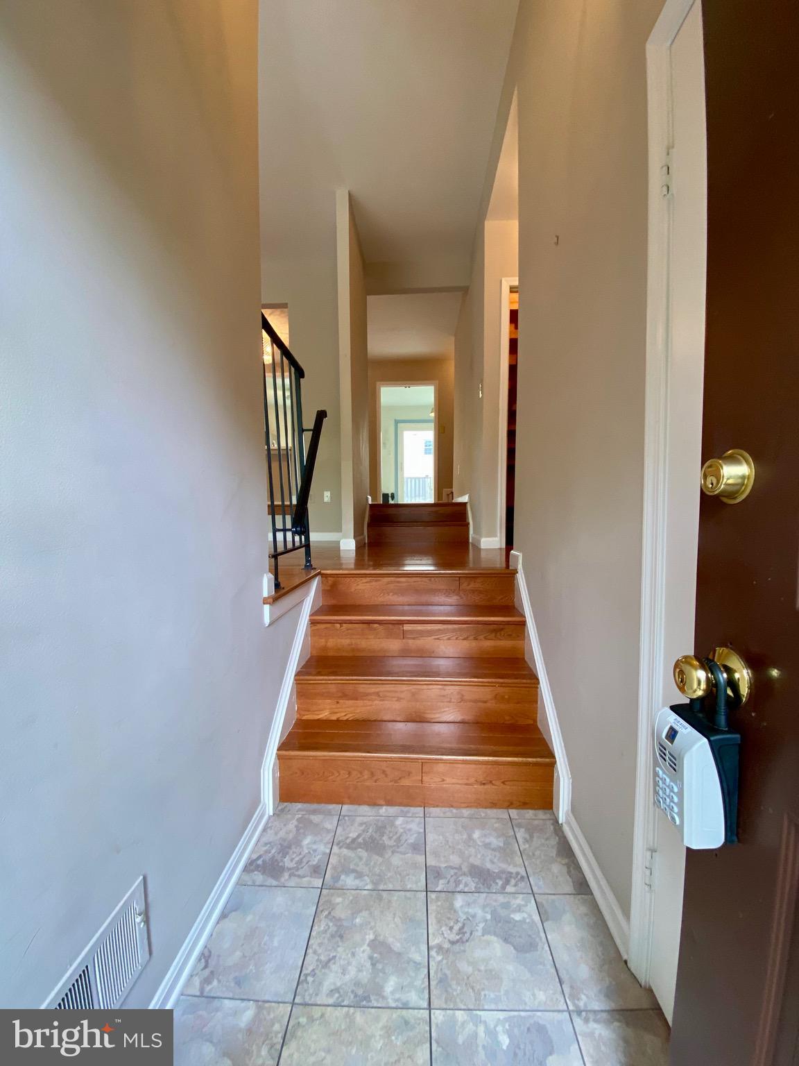 LAKEPOINTE - Residential